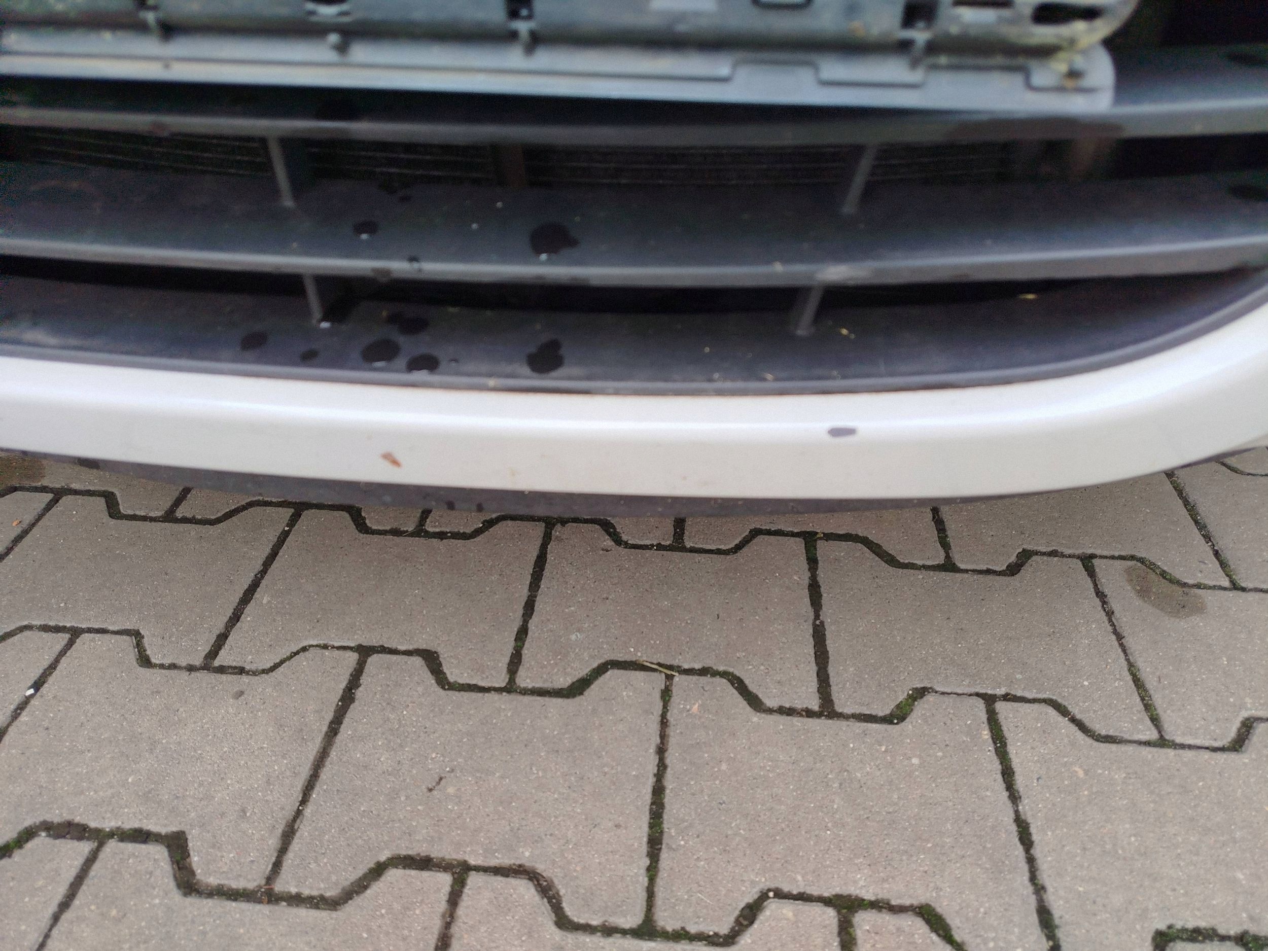 HYUNDAI I20 and LIFT bumper front front colour PHW 2012-14R