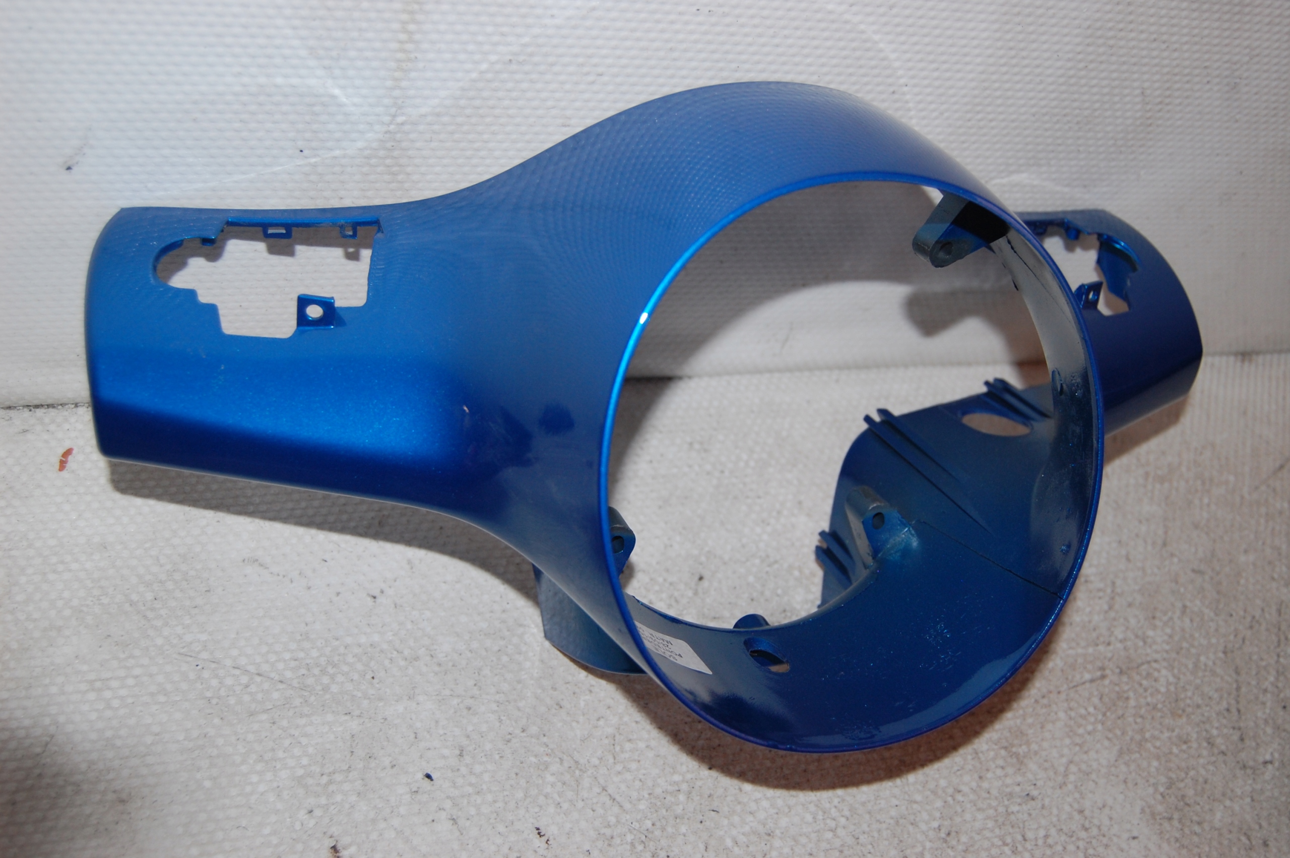 1B00135 - VESPA GT GTS КОРПУС ЛАМПИ ОБТІЧНИК ПЕРЕДНІЙ ОРИГІНАЛ