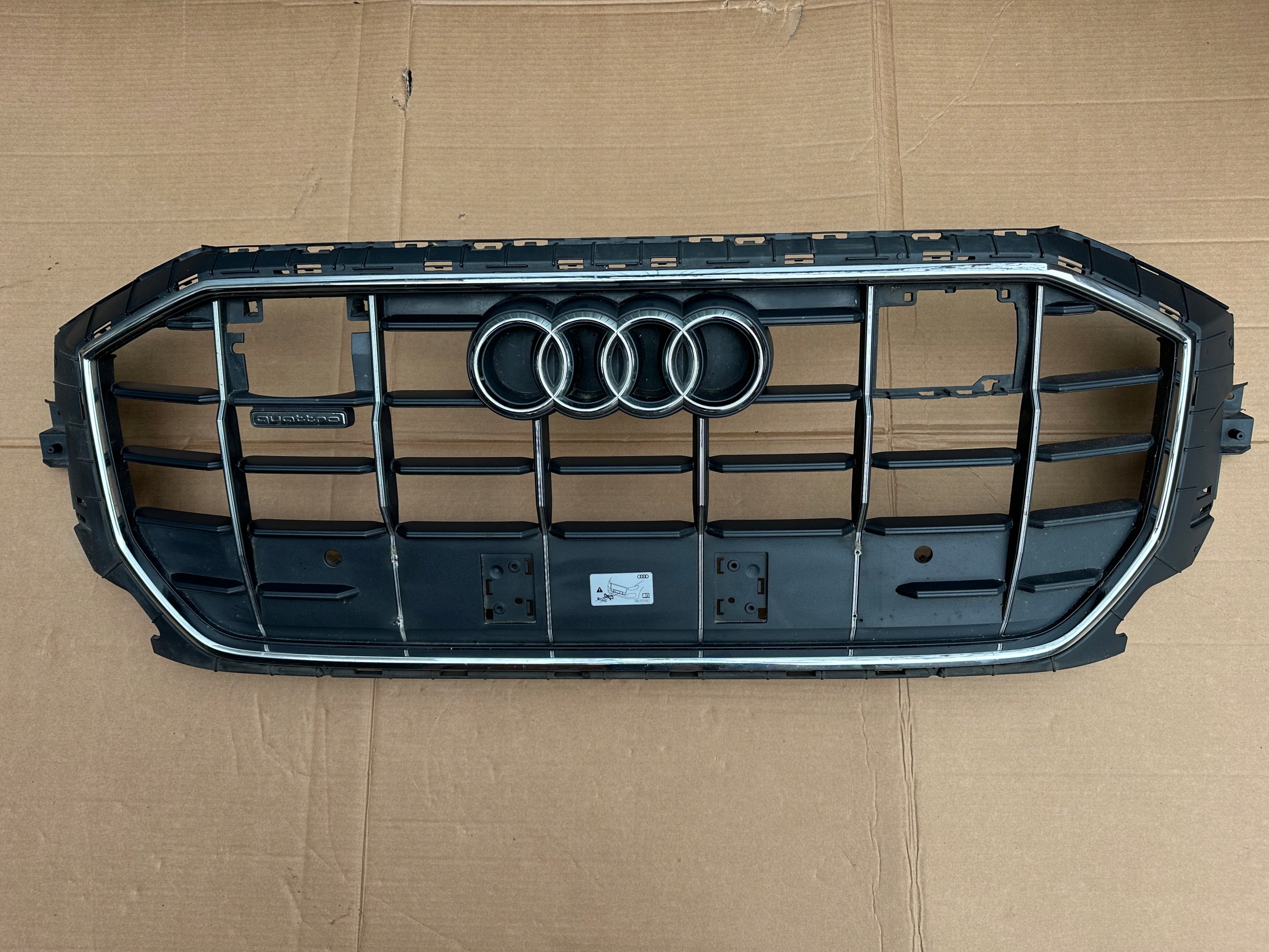 Audi Q8 Kühlergrill FRONTGRILL Kühlergitter 4M8853651 - Thumbnail 1