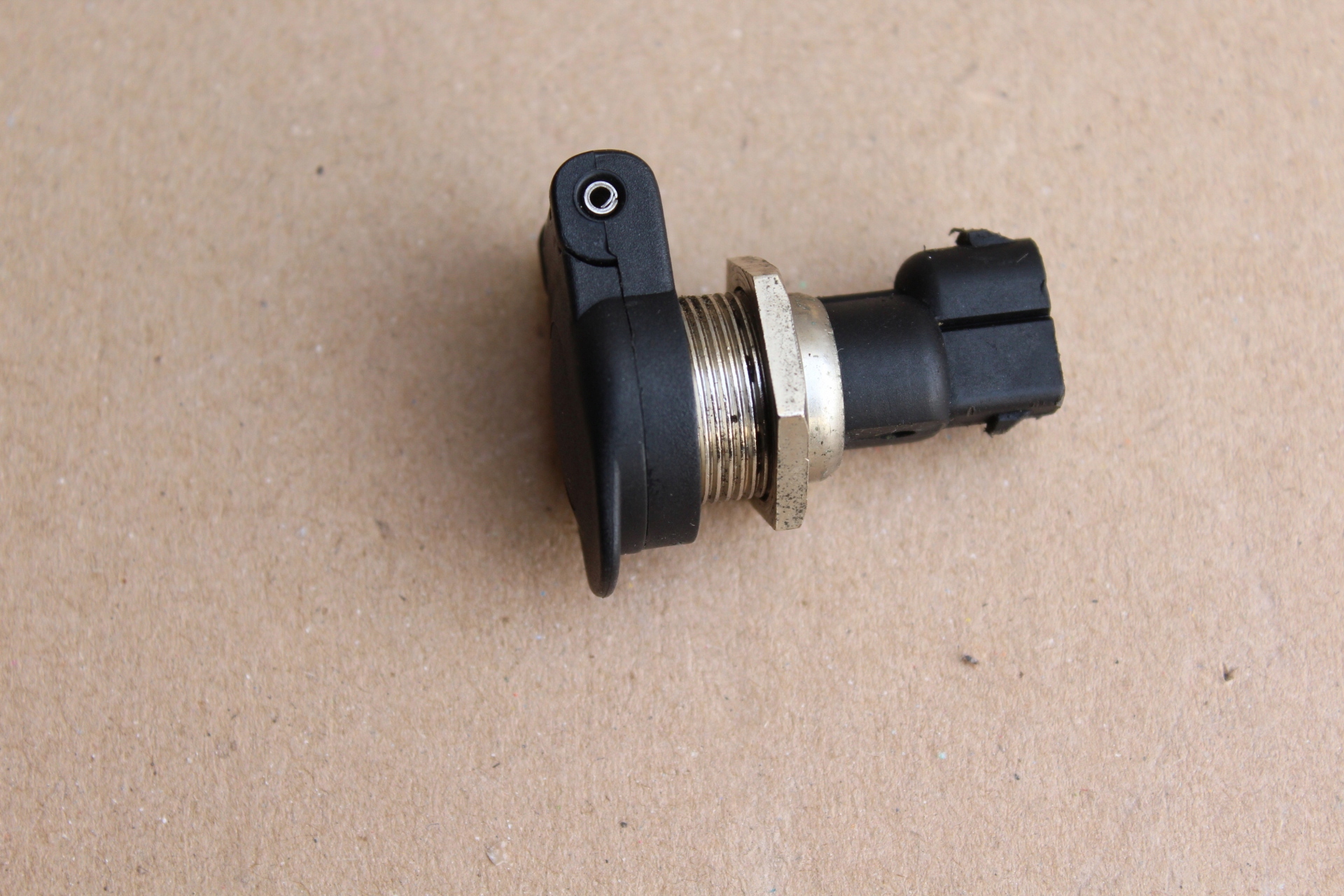 BMW R1200RT K26 GNIAZDO ZASILANIA LADOWANIA