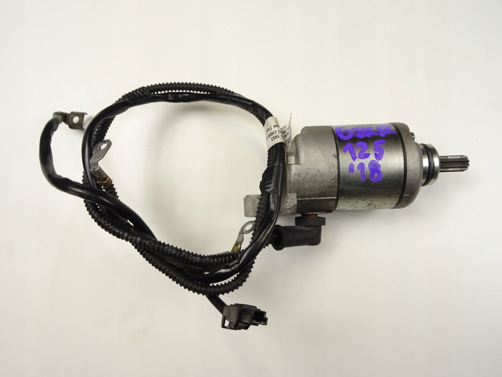 33810-23K - SUZUKI GSX-R 125 СТАРТЕР 17-