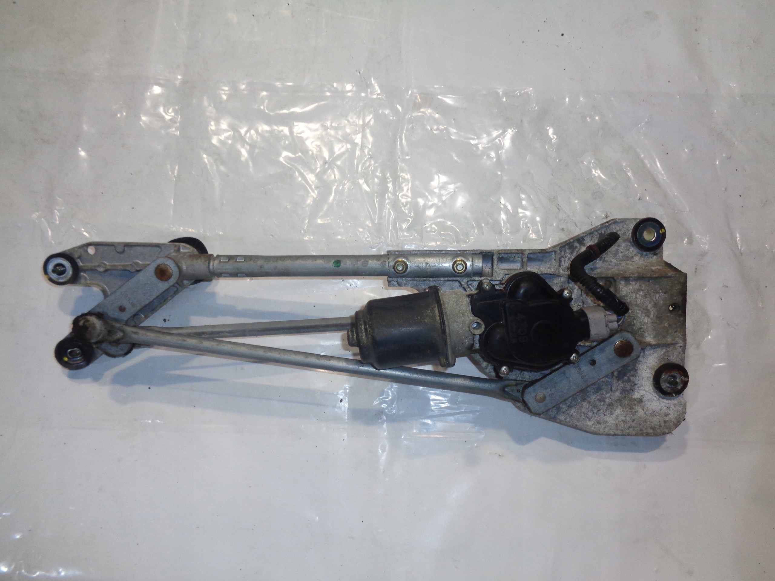 трапеция стеклоочистителя ниссан максима а33. ремкомплект шарниров для трапеции стеклоочистителя ниссан х трейл. трапеция дворников ниссан кашкай. трапеция стеклоочистителя nissan x trail. трапеция дворников с мотором nissan x-trail t31.