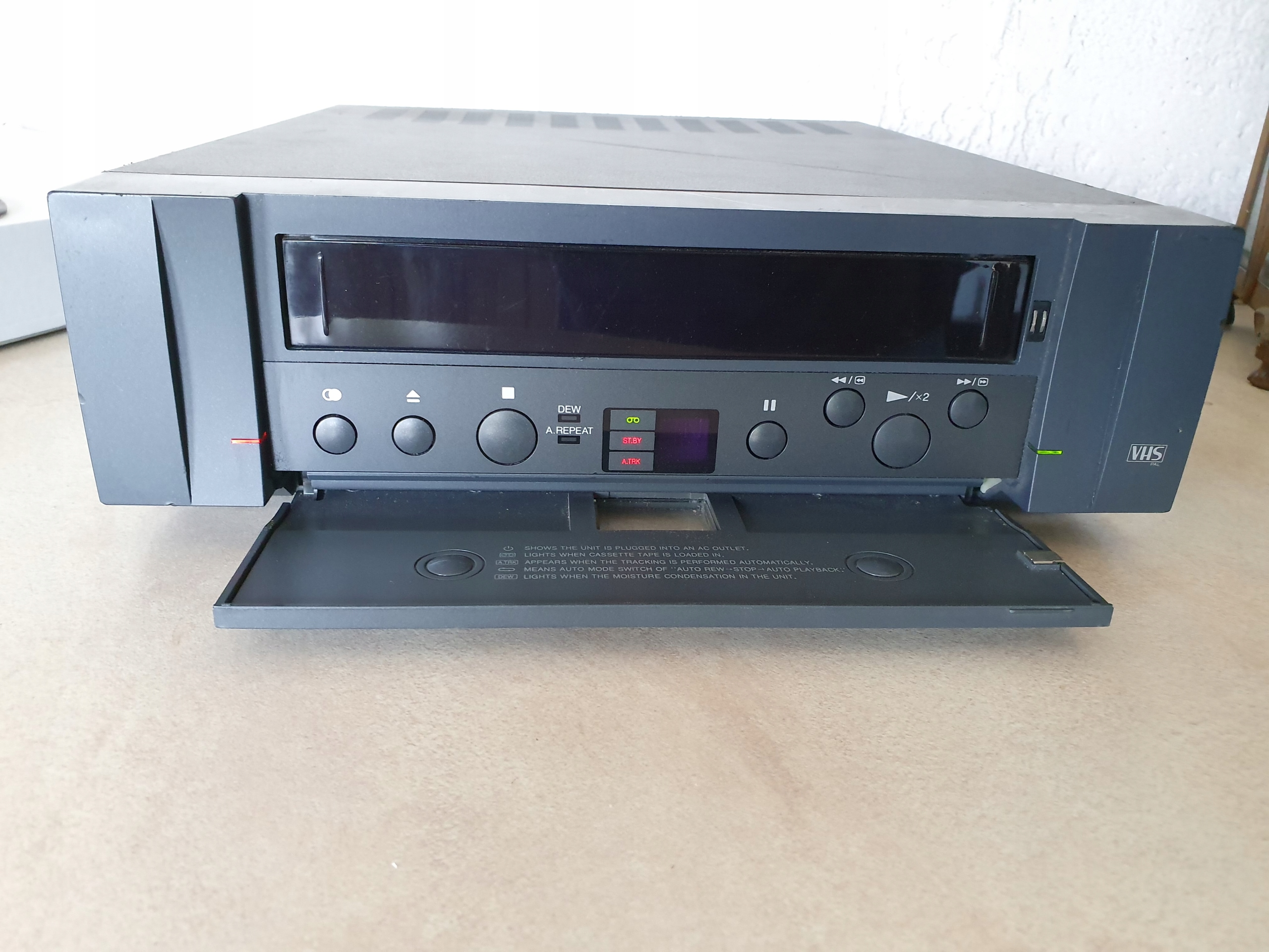 LECTEUR VHS GOLDSTAR P/S AUTOREPEAT