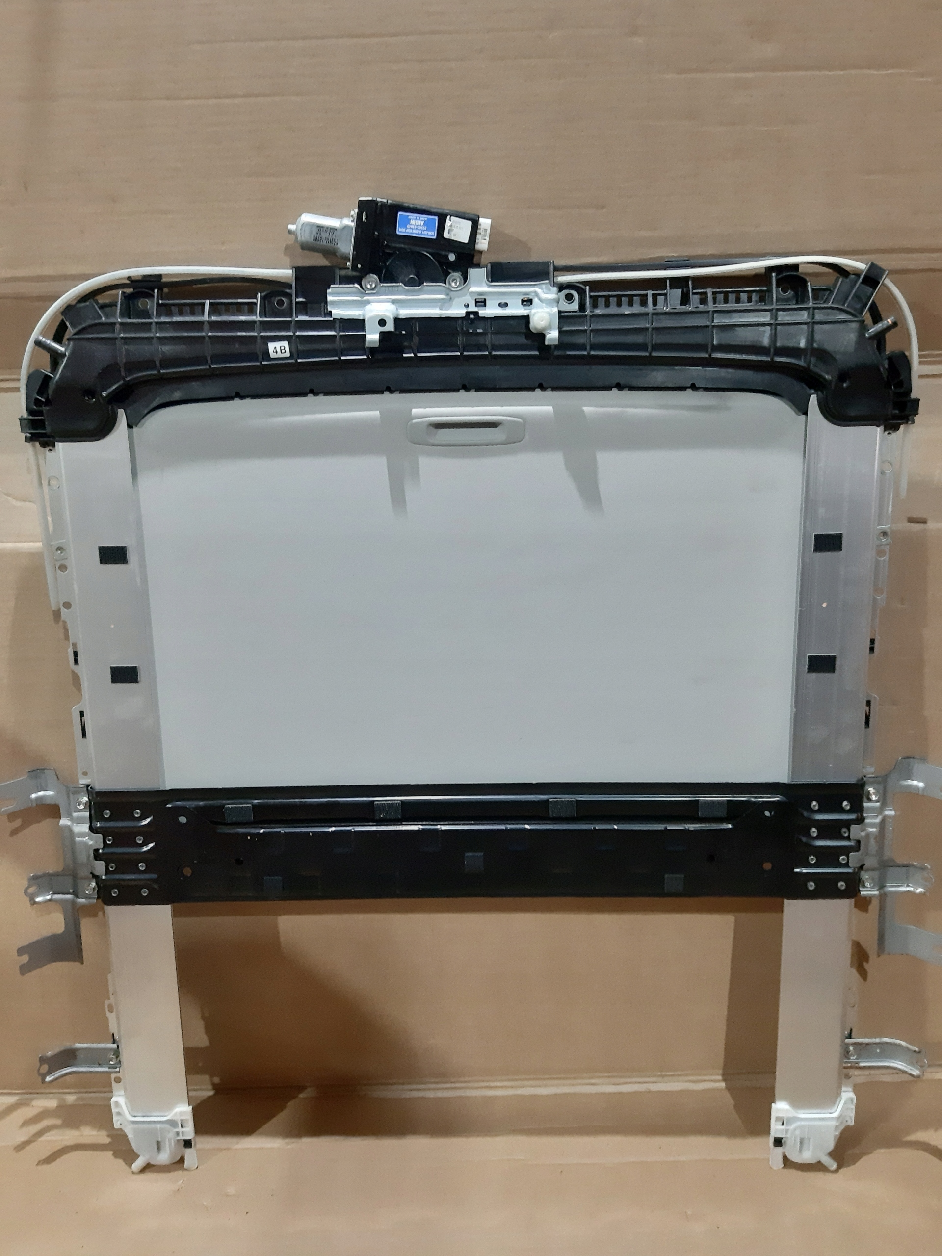 63260-53040 - LEXUS IS II 250 ДВИГАТЕЛЬ ЛЮК СТЕКЛЯННАЯ КРЫША