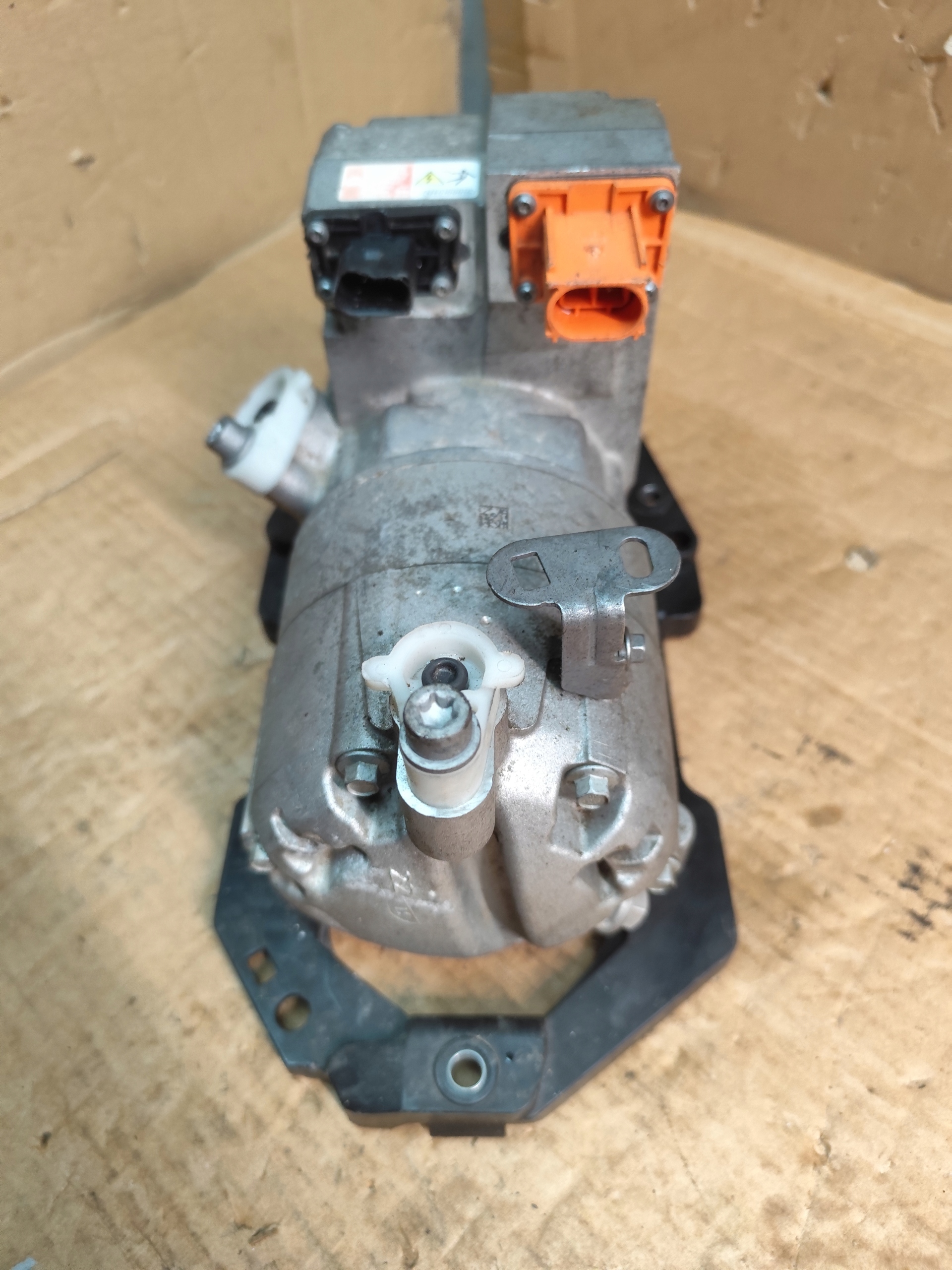 компрессор кондиционера vw ID3 ID4 ID5 id.4.5 1EA816797G