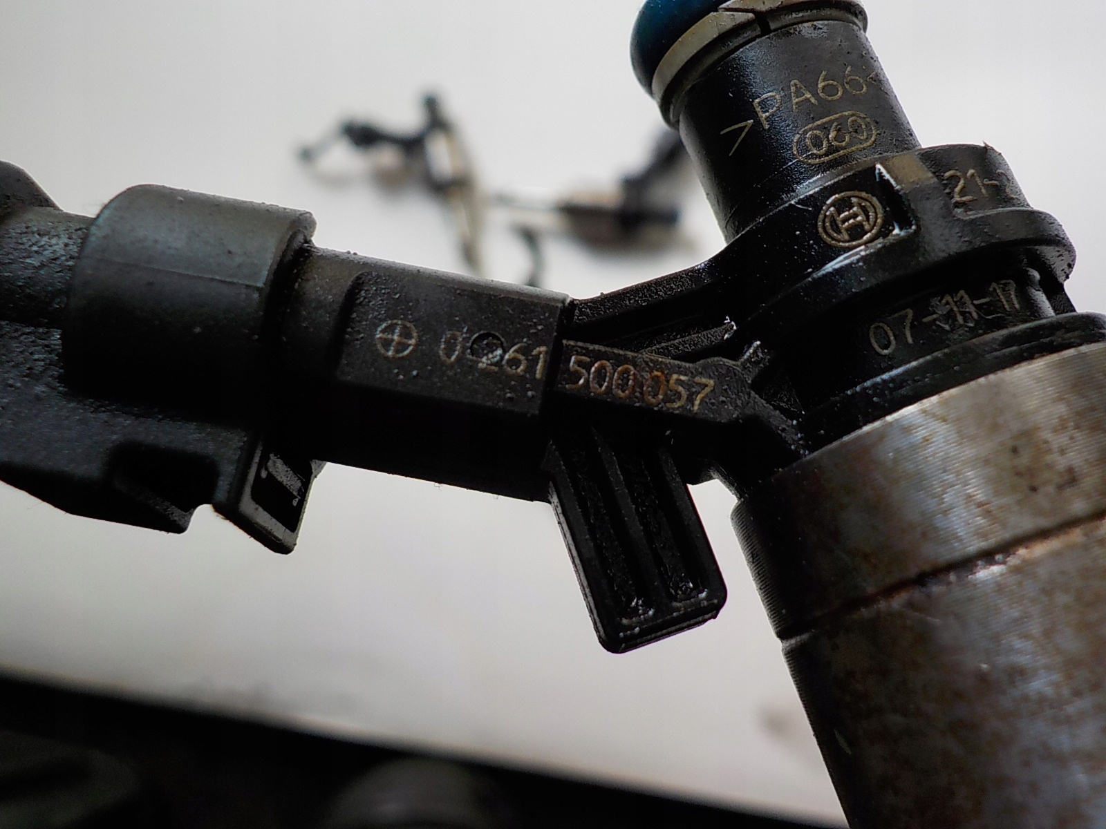AUDI A4 B8 1.8 TFSI injector 0261500057 06H906036F
