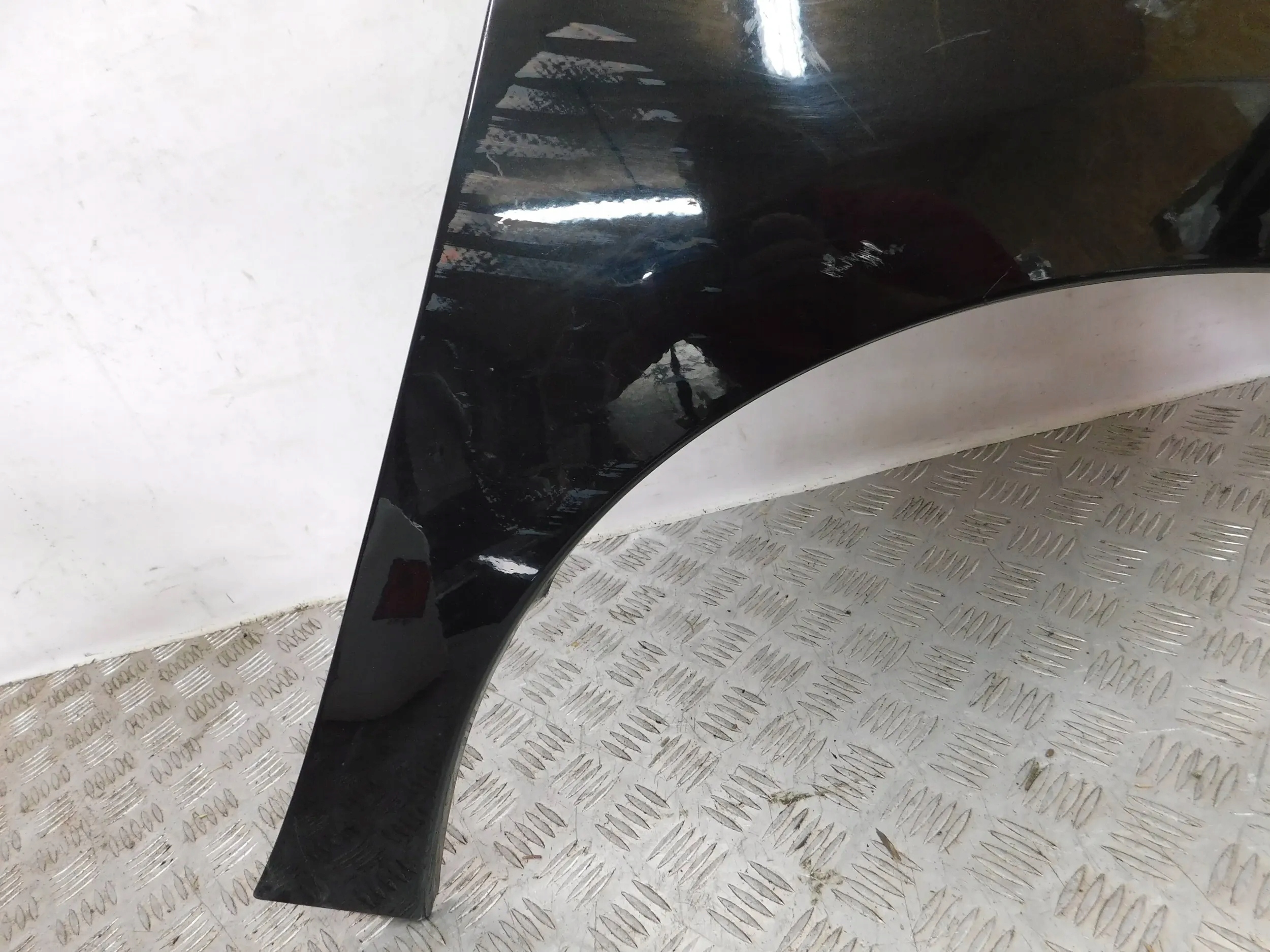fender front front right PEUGEOT 207