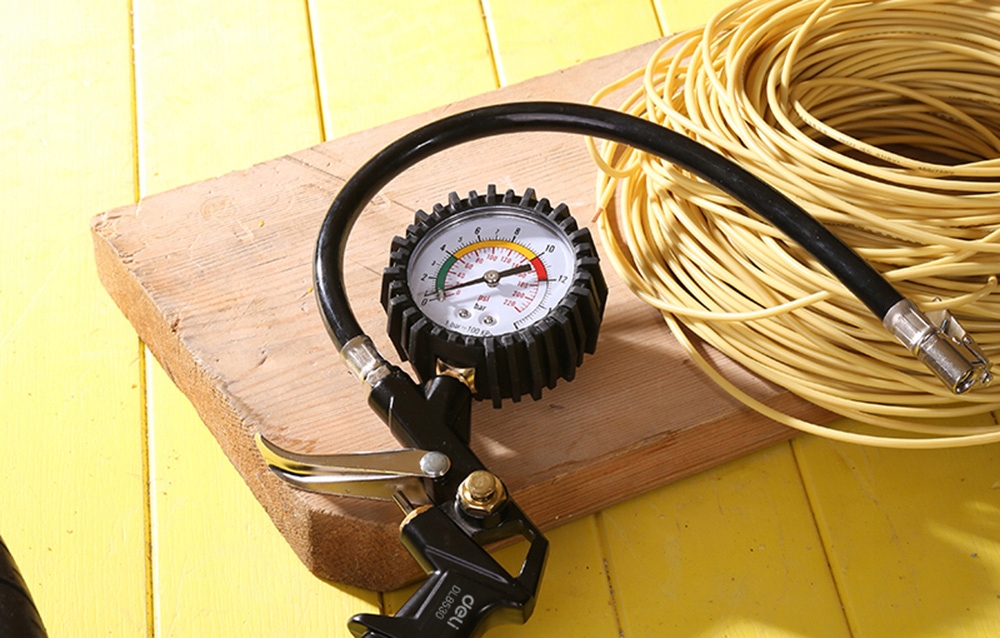 Ciśnieniomierz do kół Deli Tools EDL8530 Marka Deli Tools