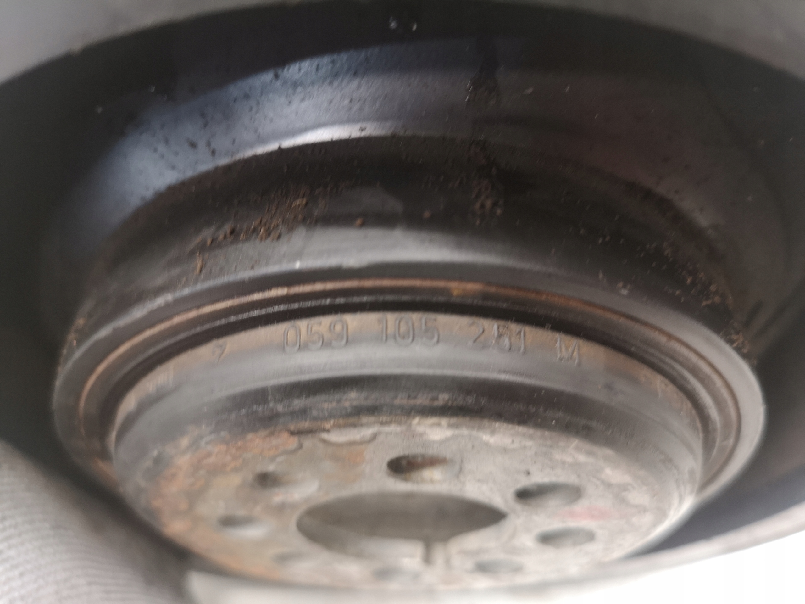 Puleggia ALBERO MOTORE AUDI VW 2.5 TDI 059105251M