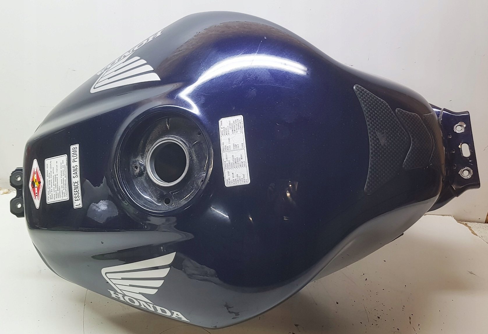 Топливный бак Honda VFR 800 V-TEC 04r