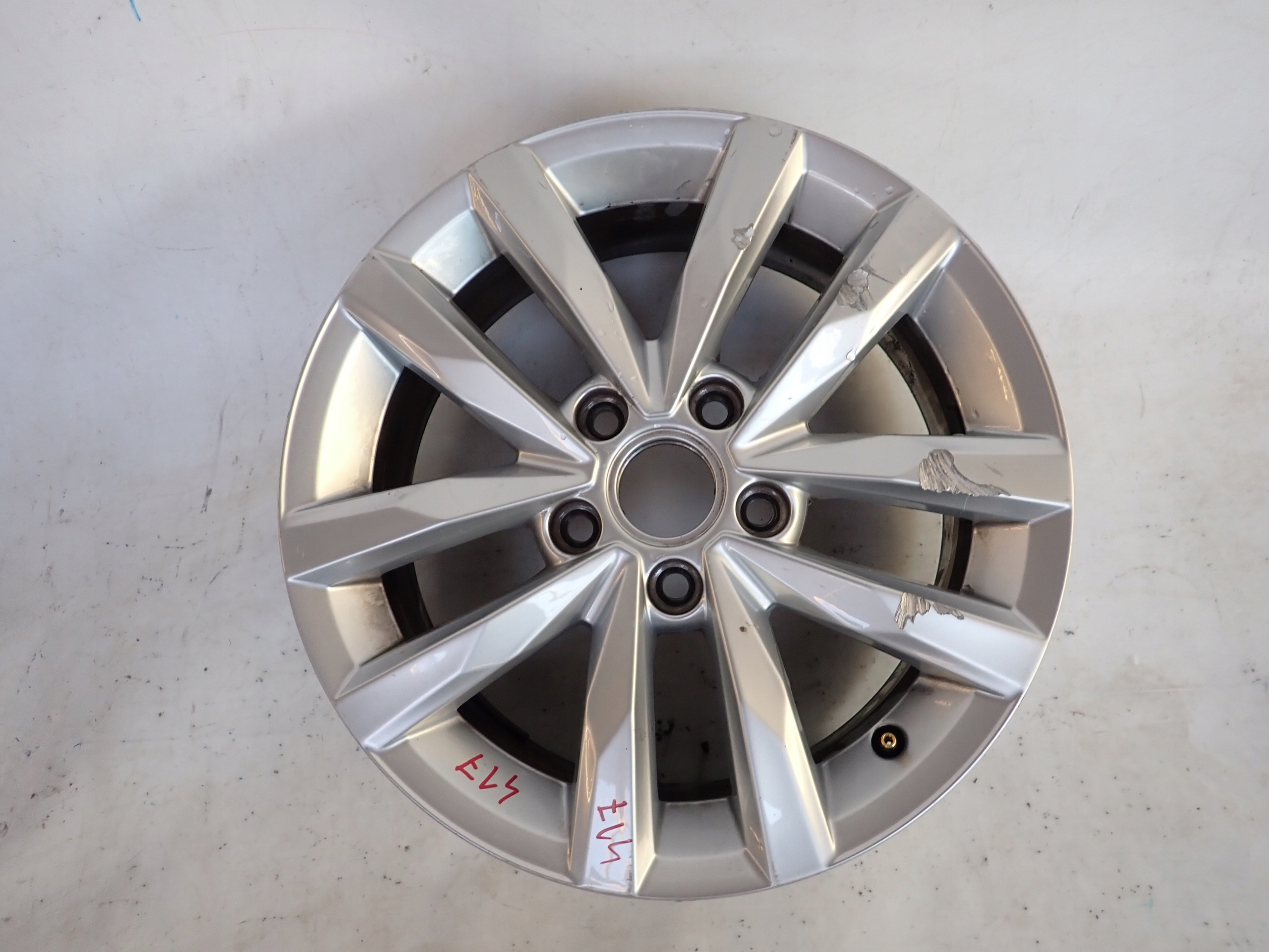 VW disk hliníkový 5TA601025 16"