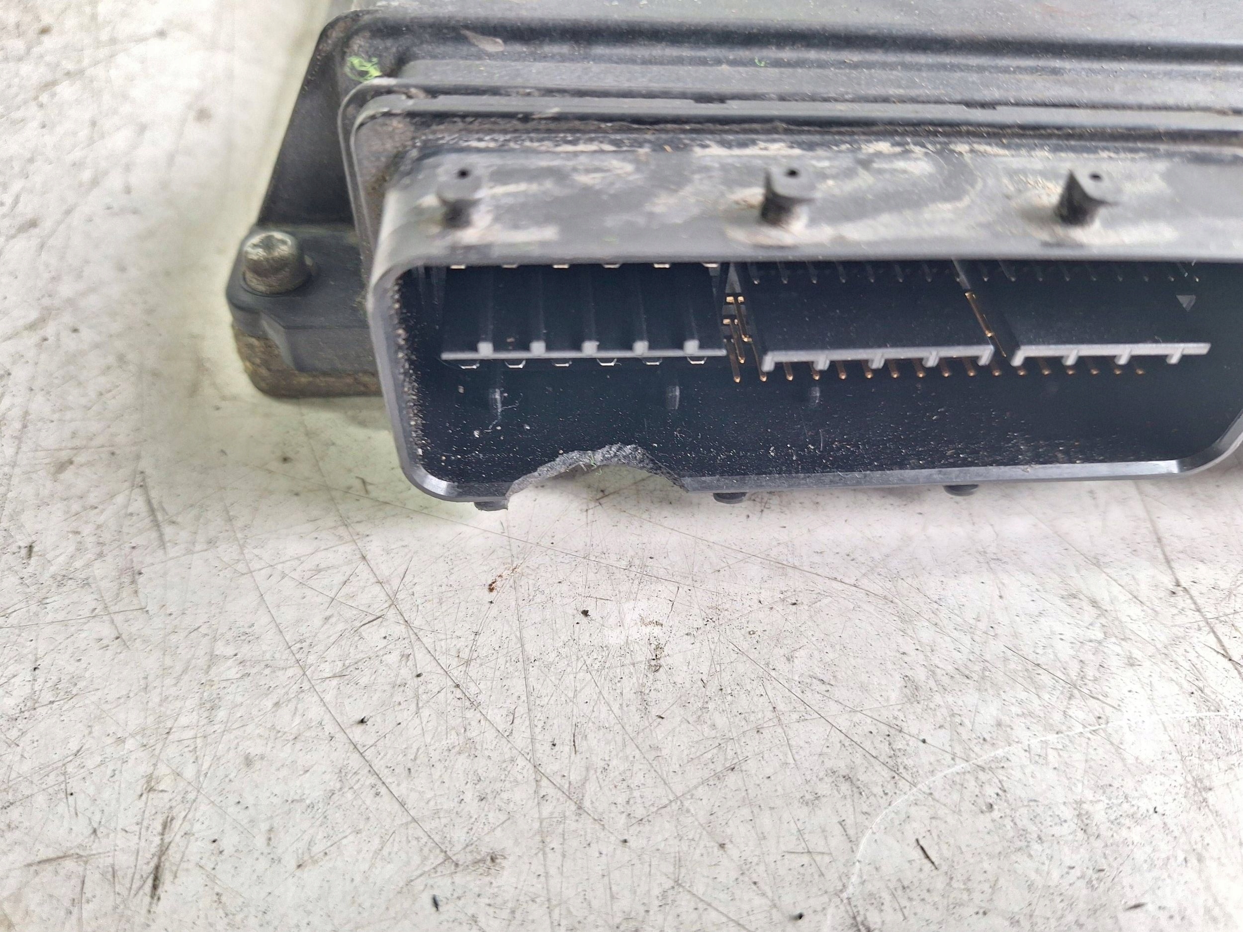 TOYOTA computer control unit of the engine 89661-53701 DENSO 175800-9481