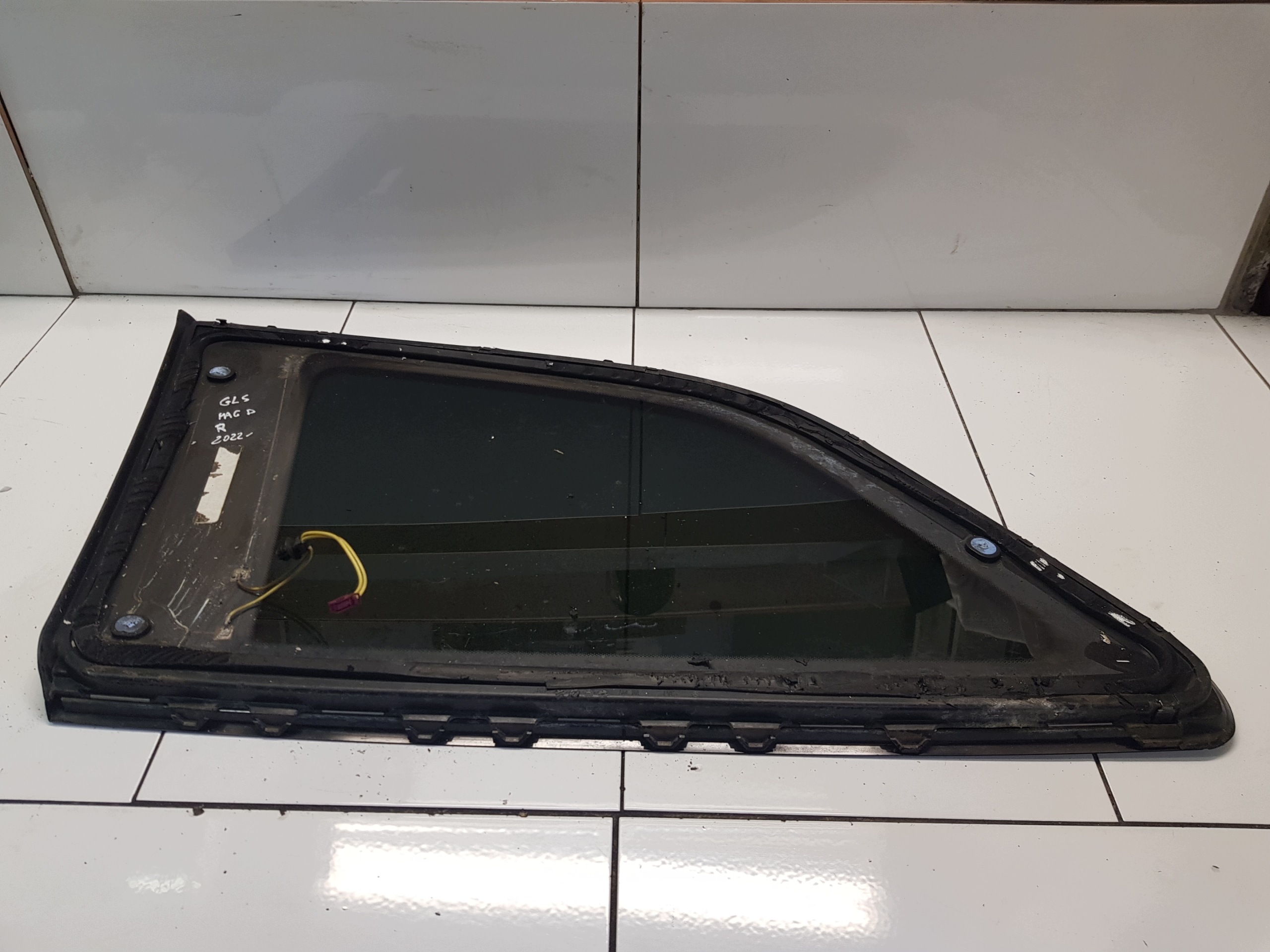 MERCEDES GLS X167 2022 window bodywork rear part rear right