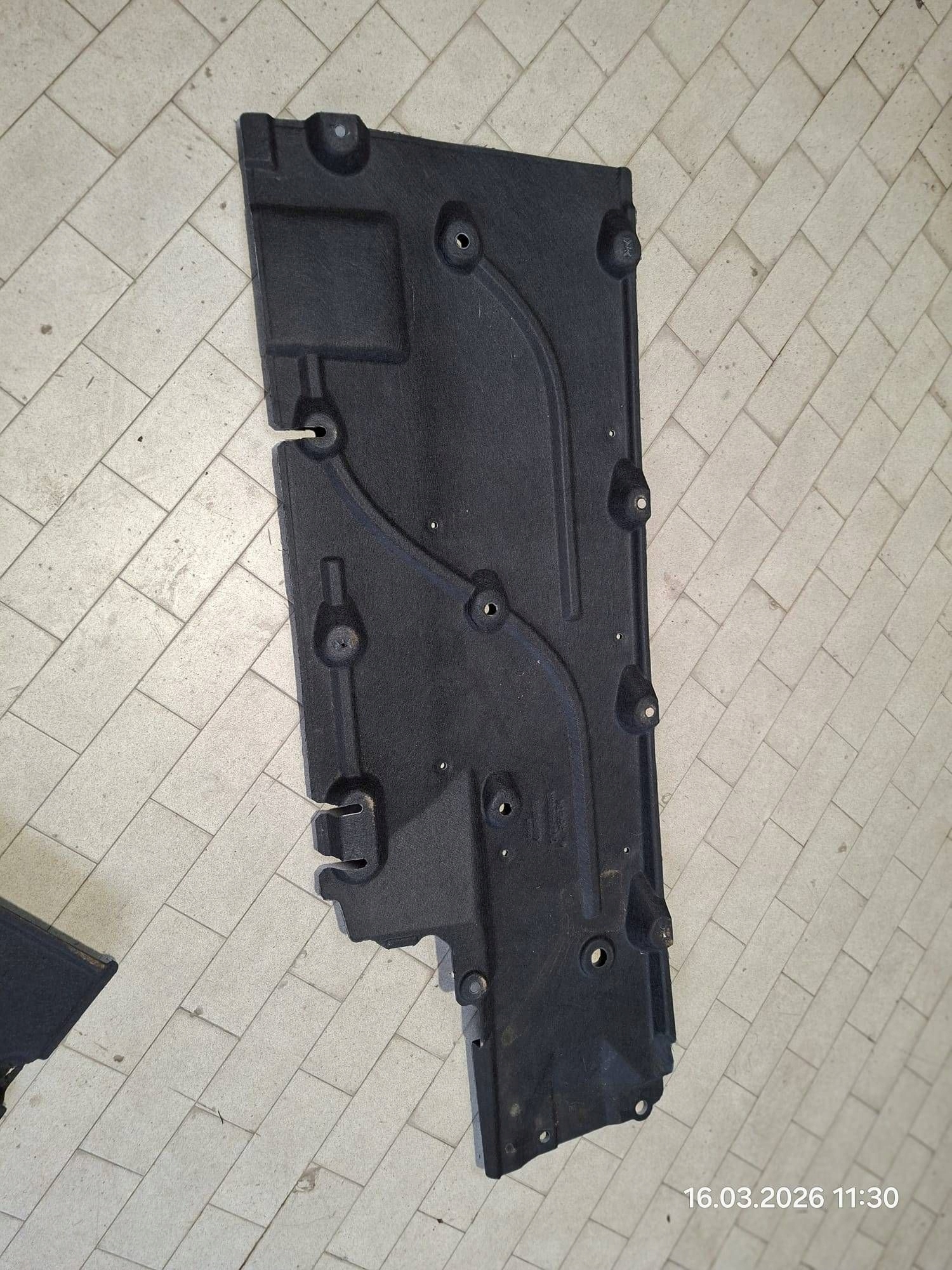 cover chassis right side Dacia Bigster 748144655R