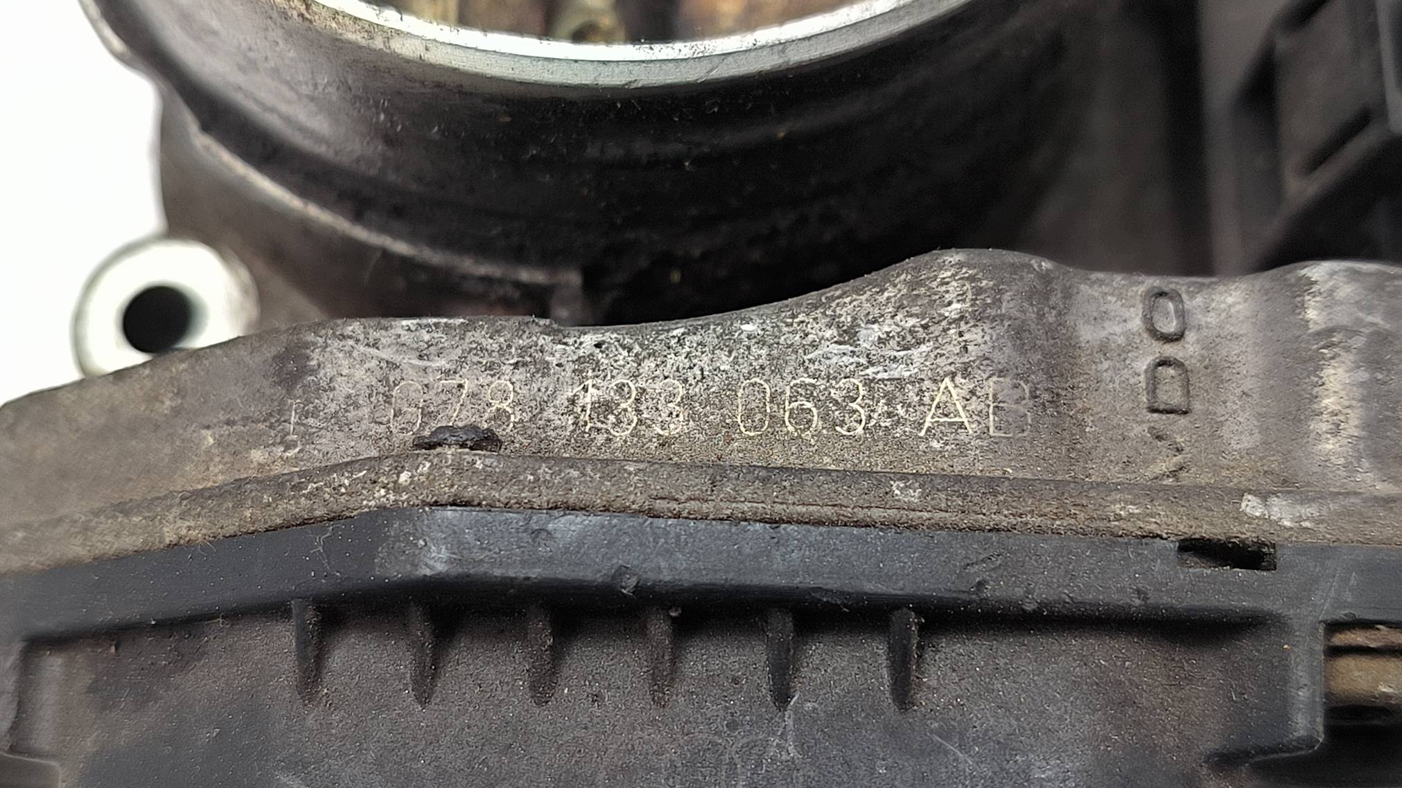 throttle flap 078133063AB AUDI A6 C5