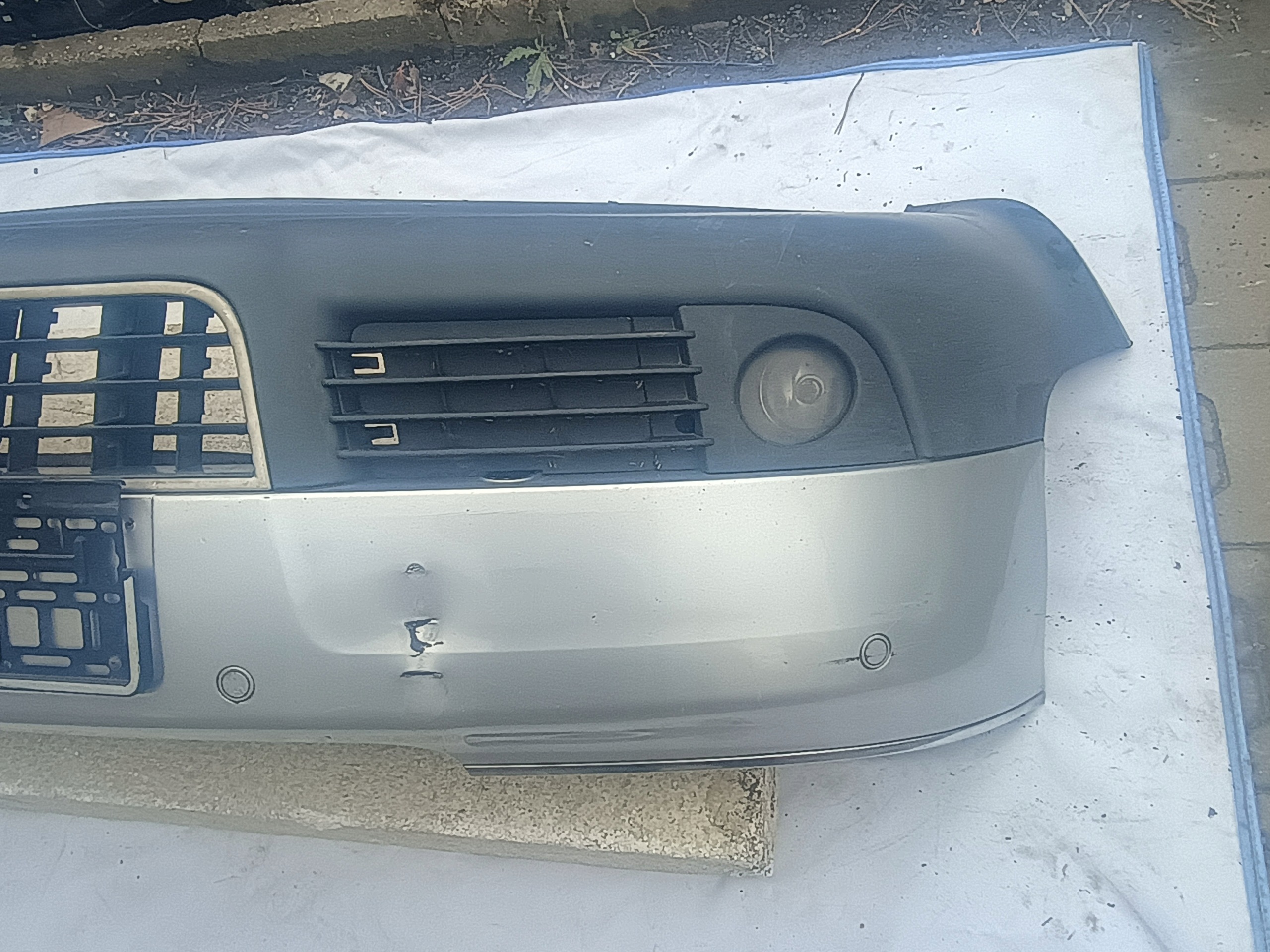 nárazník předek AUDI A6 C5 PDC