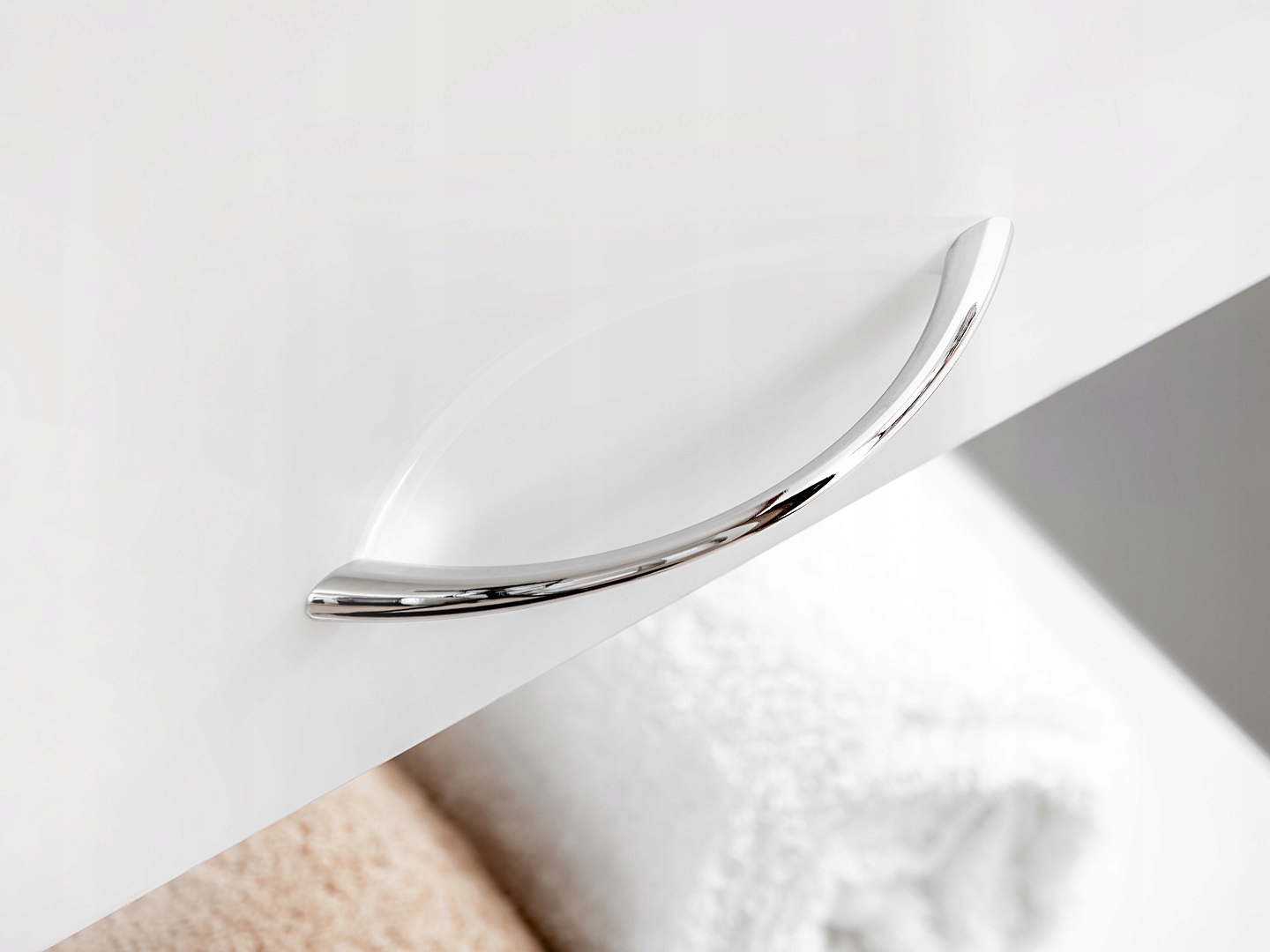 ZESTAW MEBLI ŁAZIENKOWYCH NIKA BIAŁA POŁYSK JASNE Kolor mebla biały