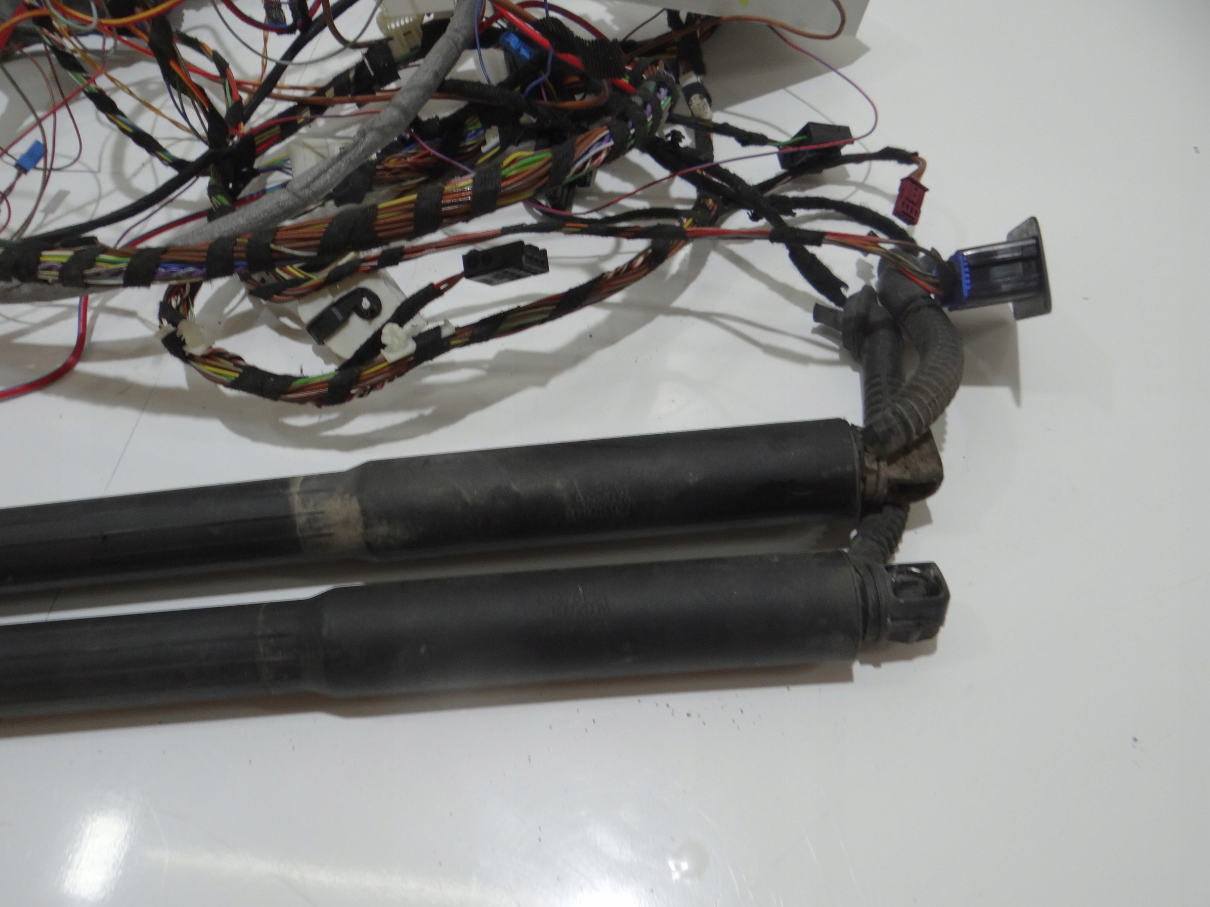 trunk door electrical BMW F31 7343935 running board