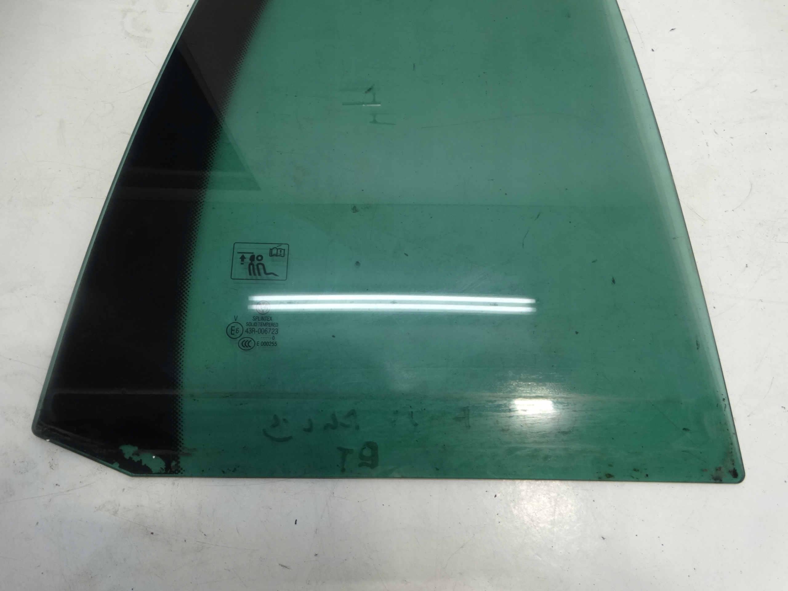 window side door right rear part VW GOLF VI plus 43R-006723 10R.