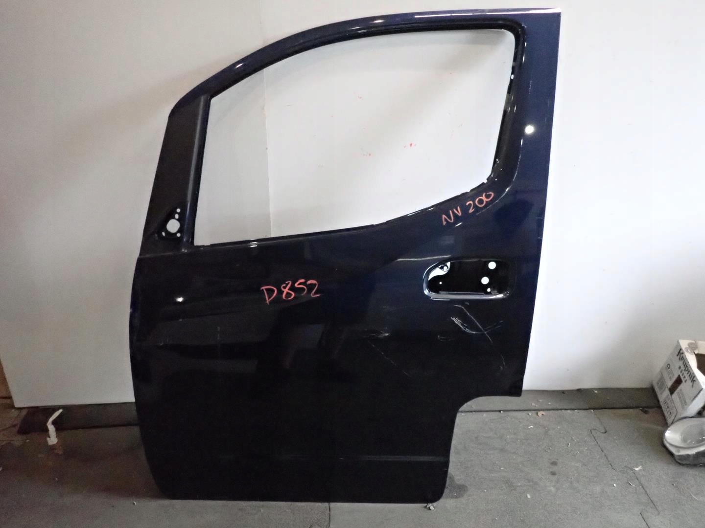 door front front left NISSAN NV200 2009