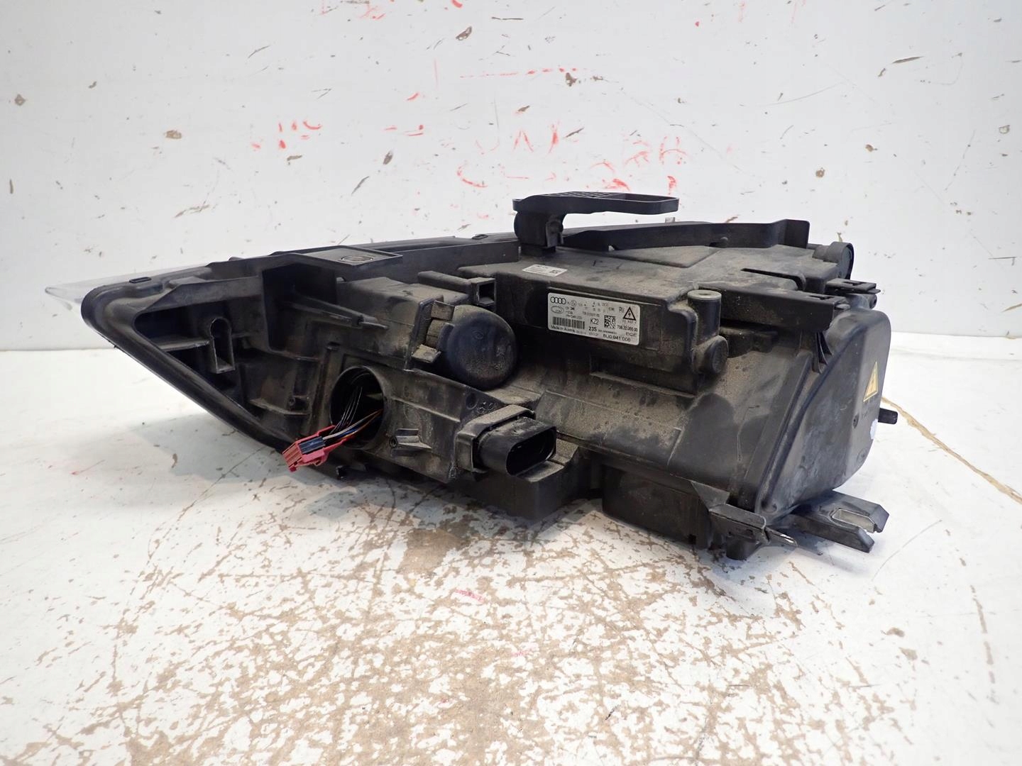 light front right AUDI Q3 2010-2016 BI-XENON 8U