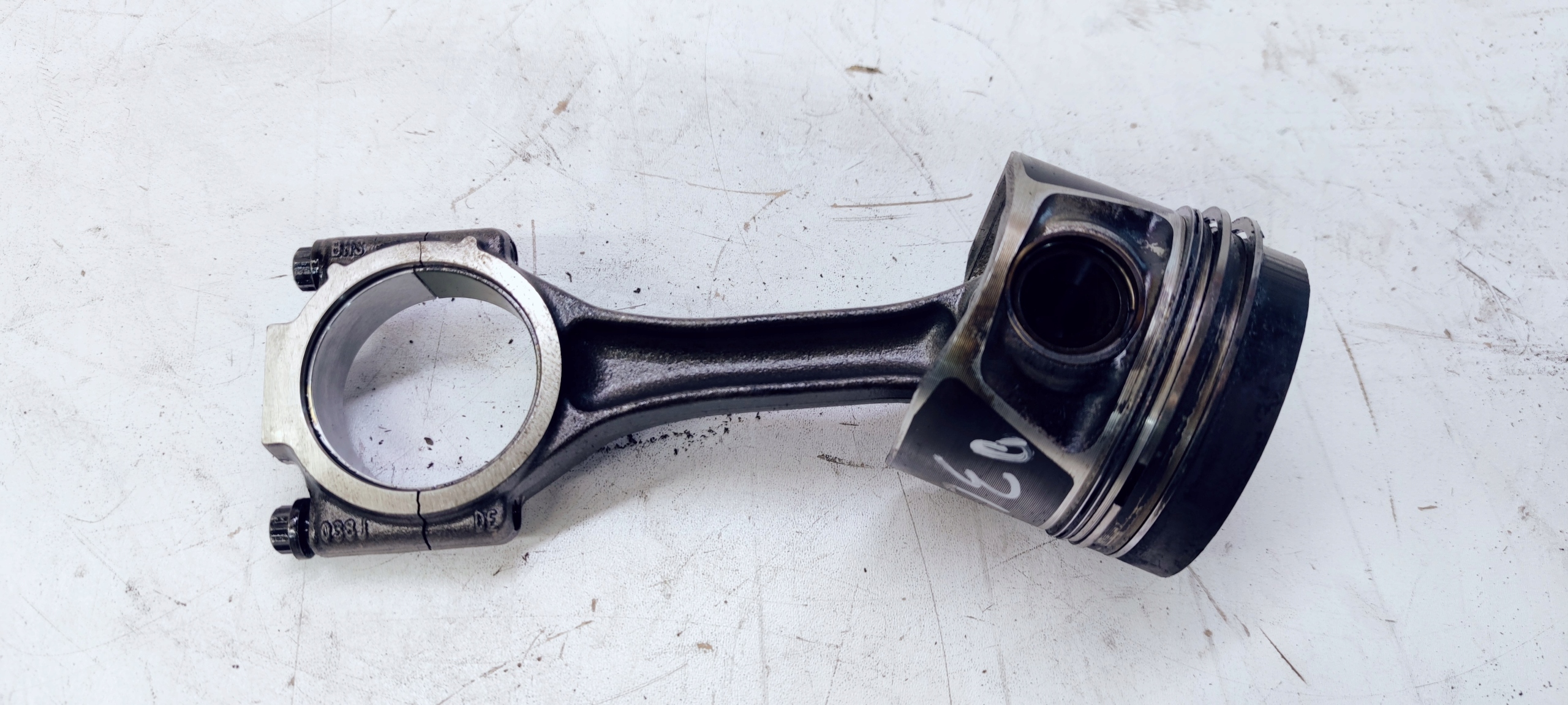 TŁOK + KORBOWÓD AUDI VW 2.0 TDI CJC CFF 03LS 038J