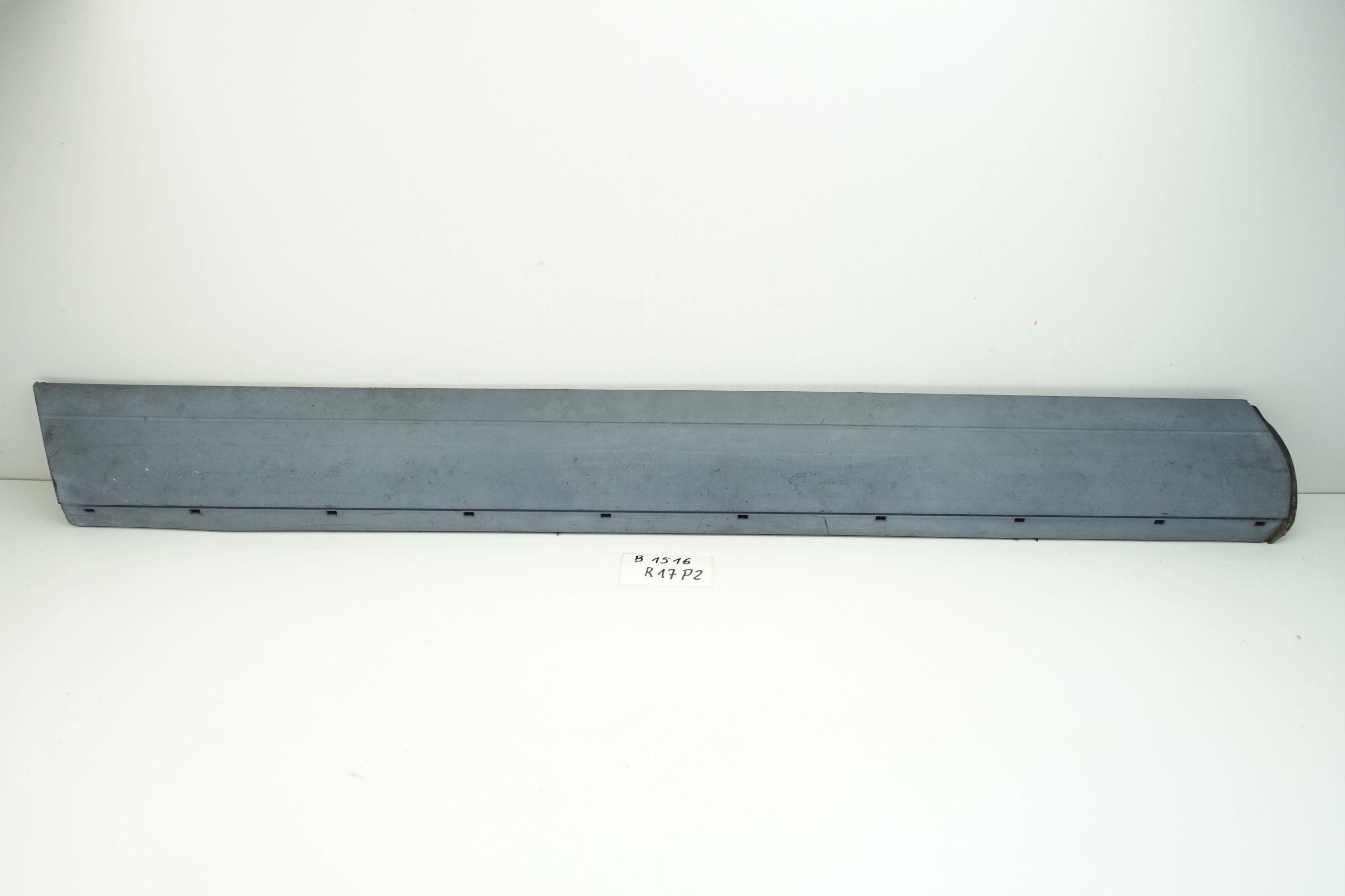 moulding door left front PORSCHE CAYENNE 7L5