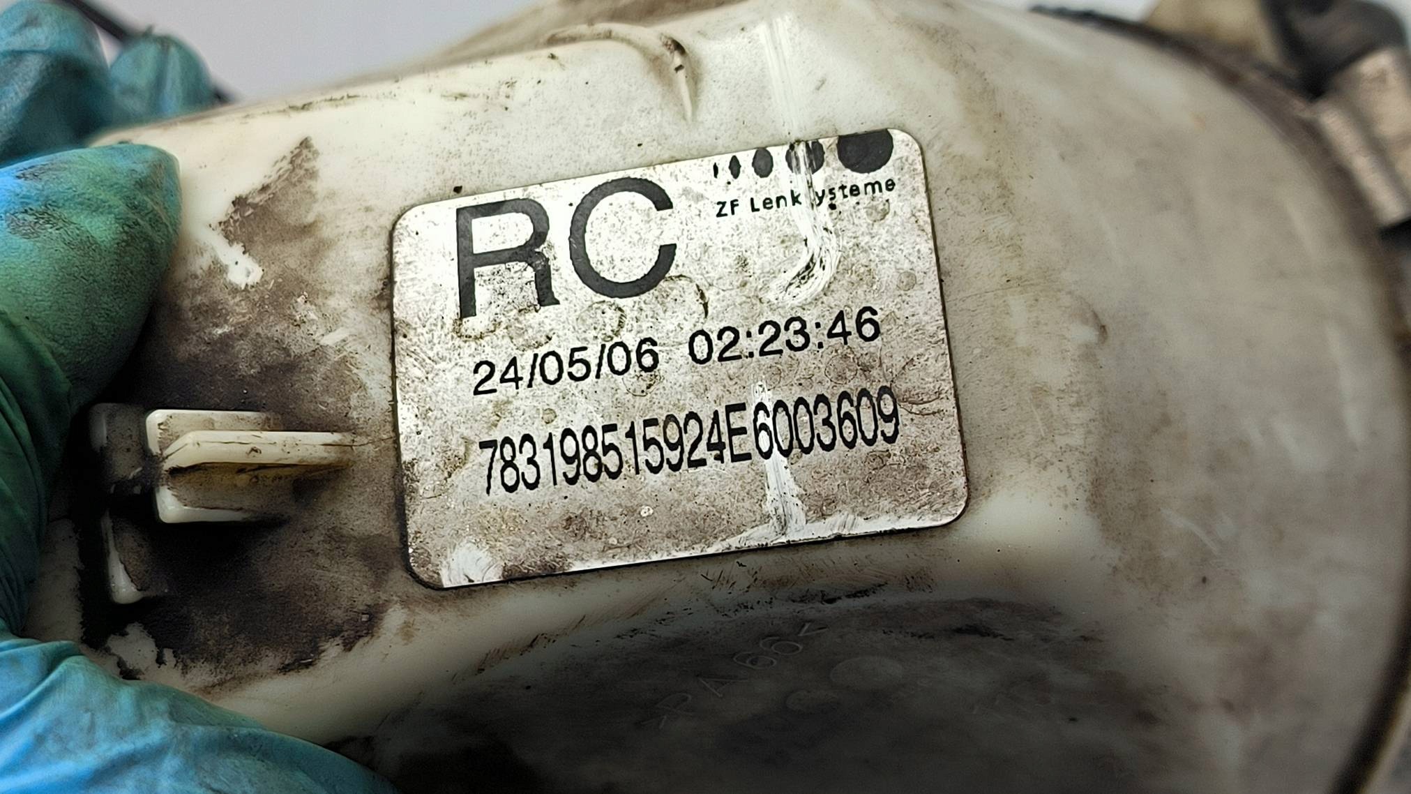 servo pump 13192897 OPEL ZAFIRA B