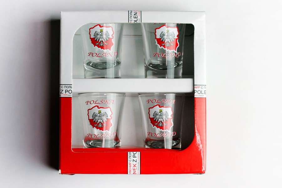 Zestaw 4 kieliszków stylizowanych na mapę Polski