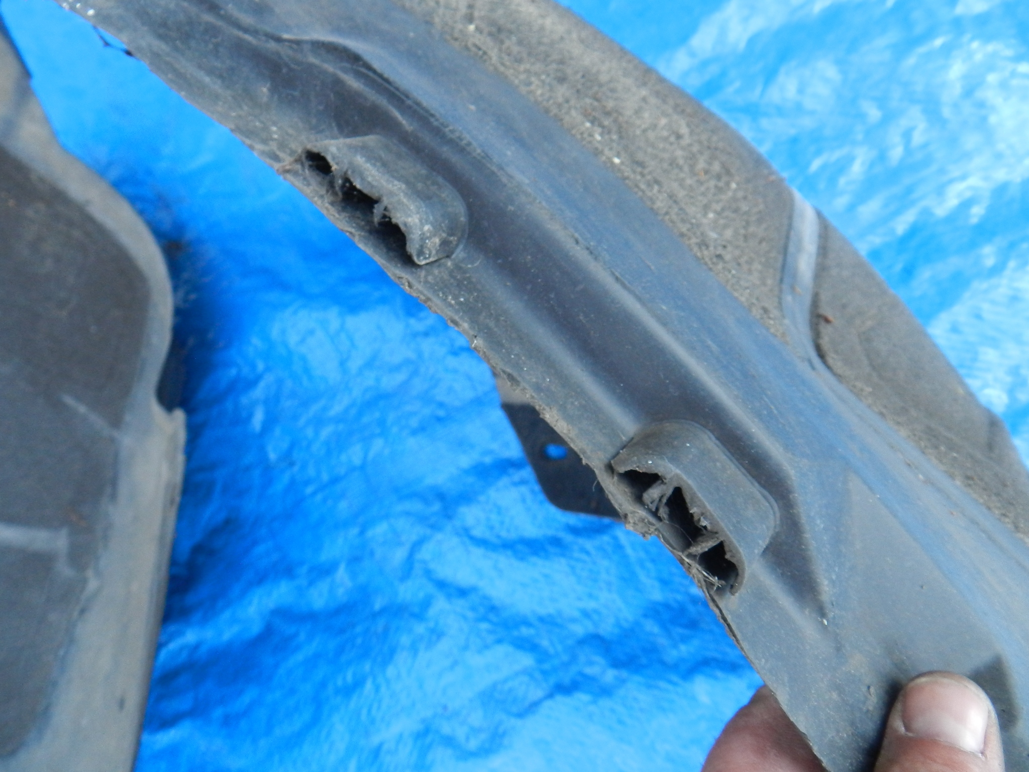 | Astra J подкрылки левый перед Передний 13271310