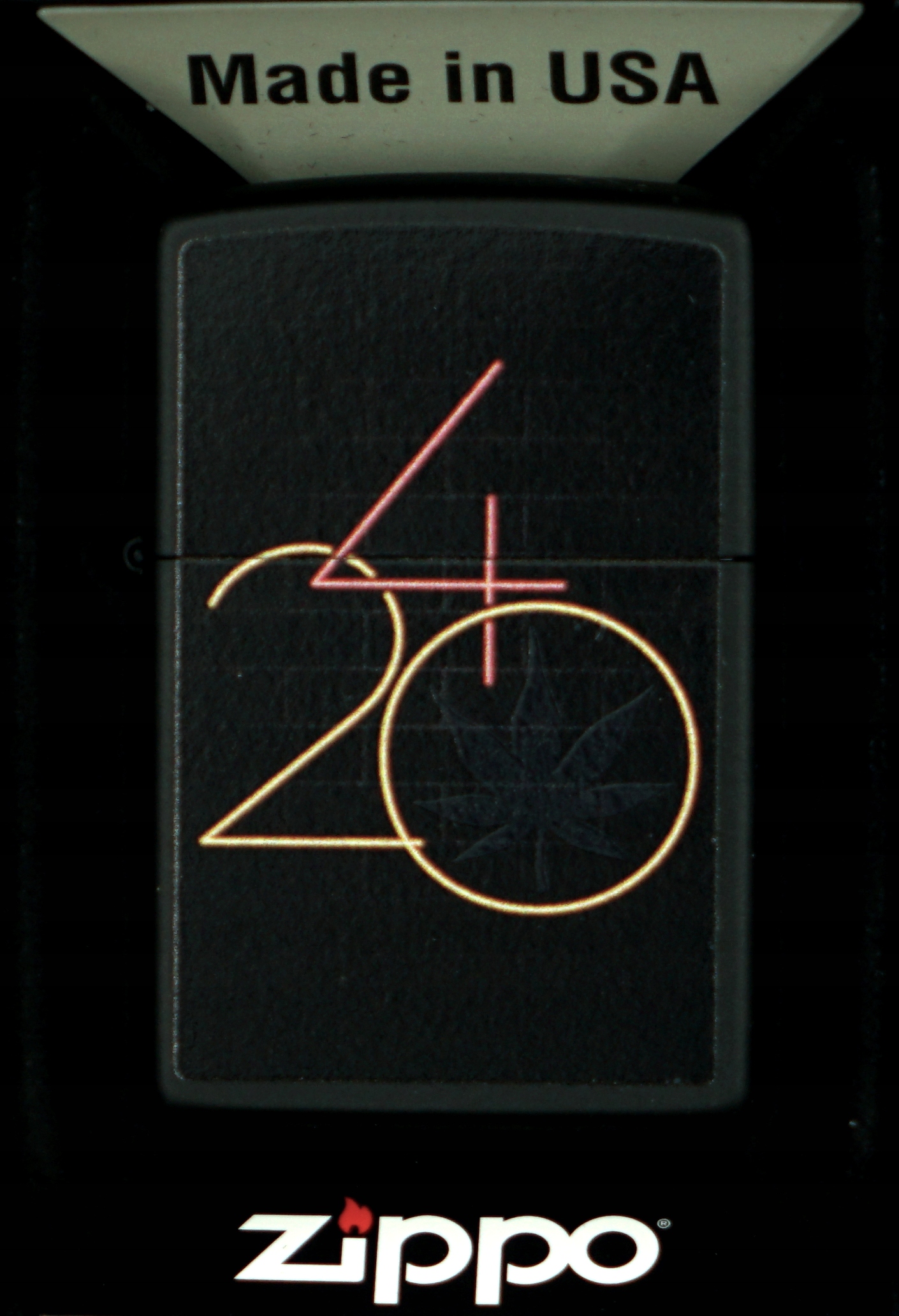 Zapalovač Zippo Design 420 48882 Větruodolný benzínový