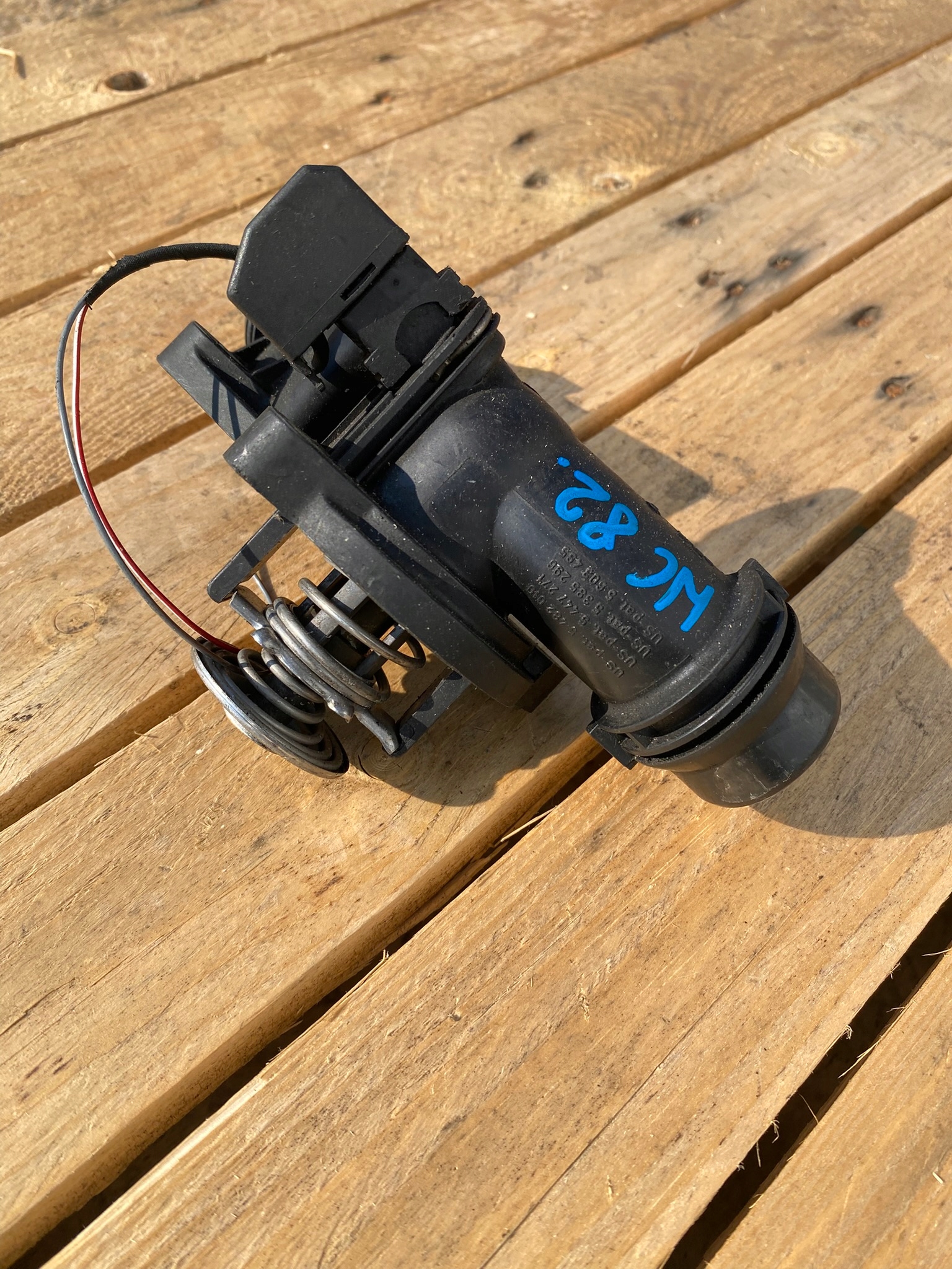 csomag TERMOSTATU BMW E46 E439 2.2 1436824