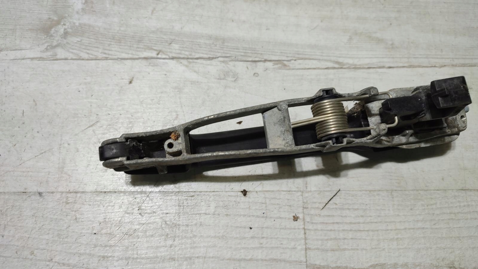 handle door right rear part Mercedes w124