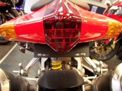 Крепление платы R & G Aprilia RSV/TUONO 1000