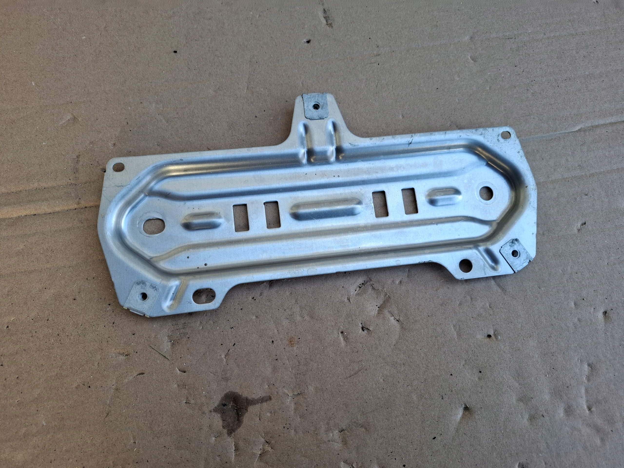 Support Support WPORNIK Protection soubassement PORSCHE 992 992802019