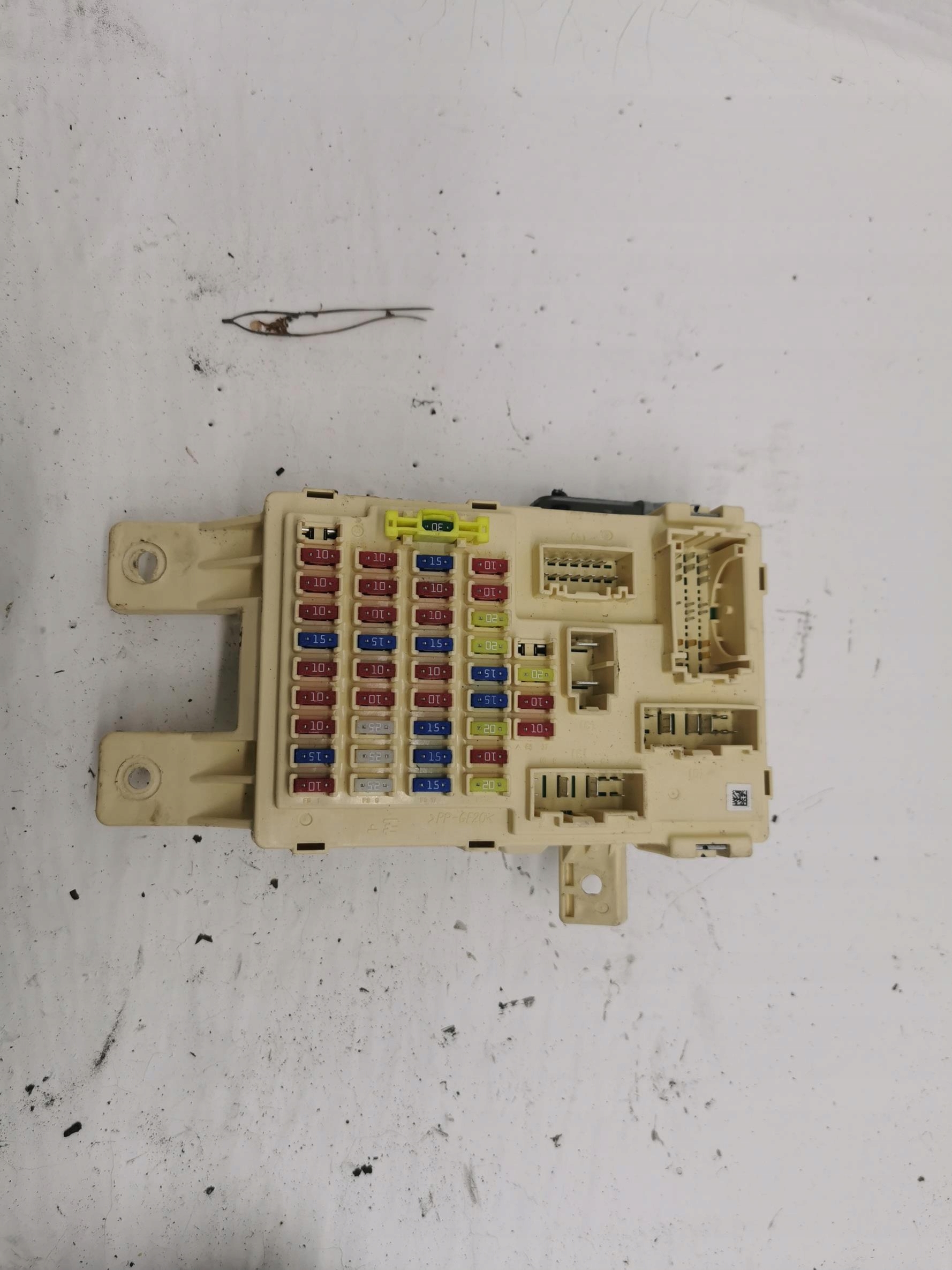 compartment BSI HYUNDAI H-1 II LIFT 91950-4H185