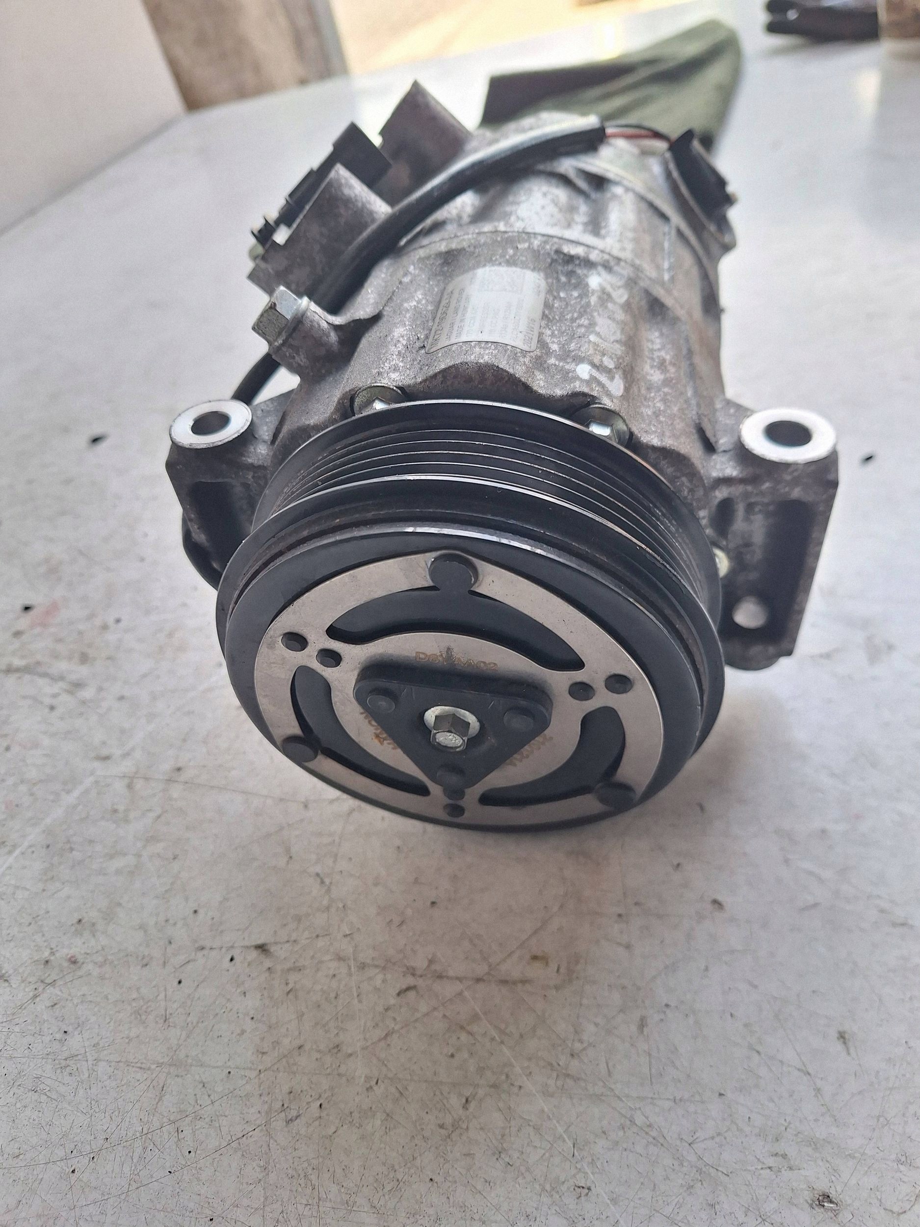 LAND ROVER EVOQUE II L551 19-> compressor AC MK72-19D629-AA