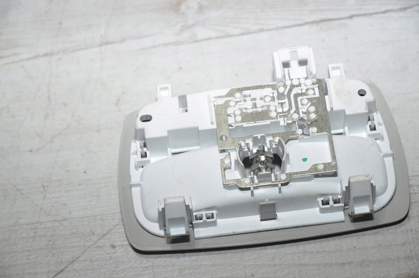 FANALE CIELO INTERNO Dacia Duster II 20r