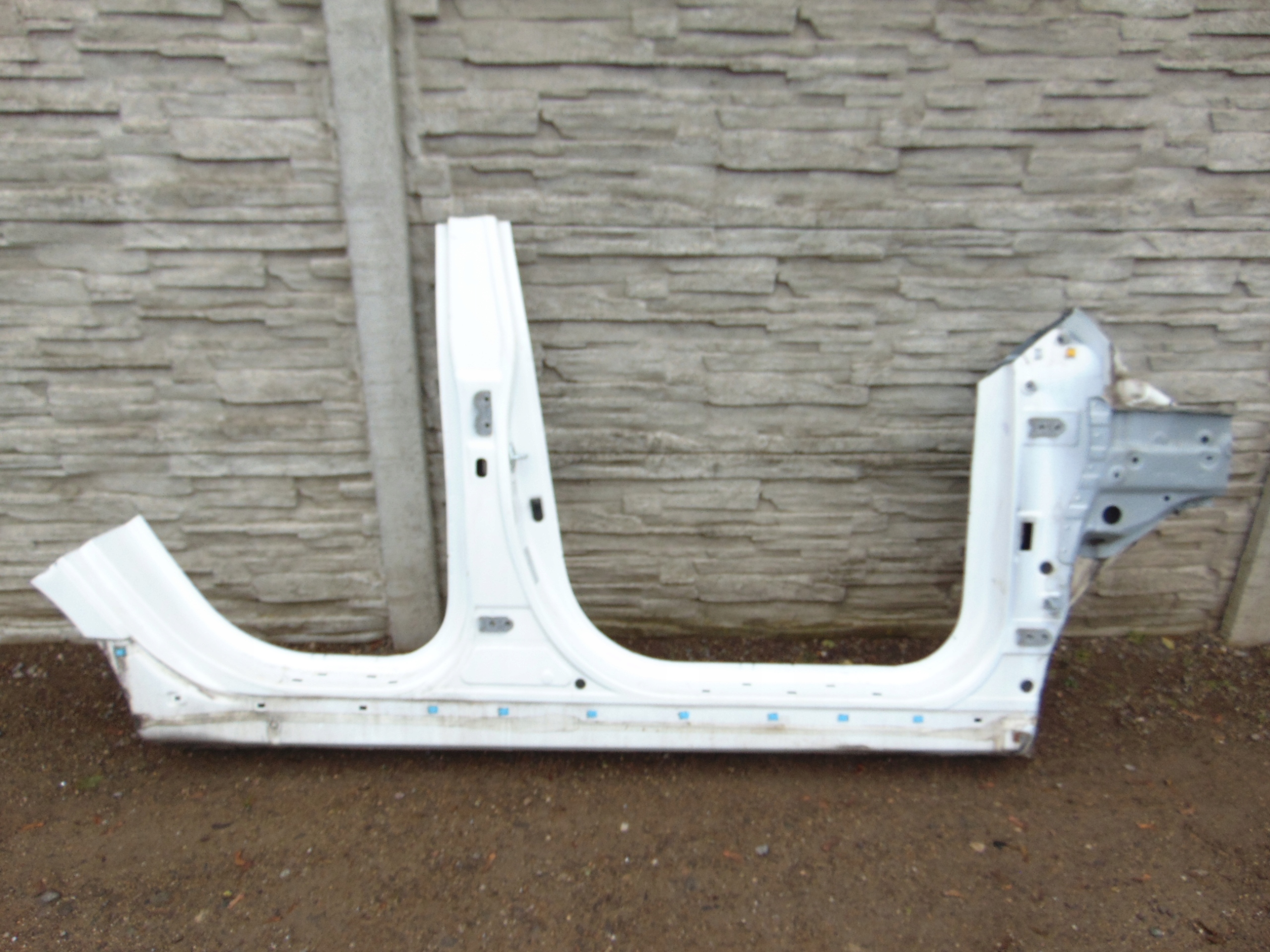 СТІЙКА ПЕРЕДНІЙ ПОРІГ ПРАВИЙ HYUNDAI Ix35 PYW