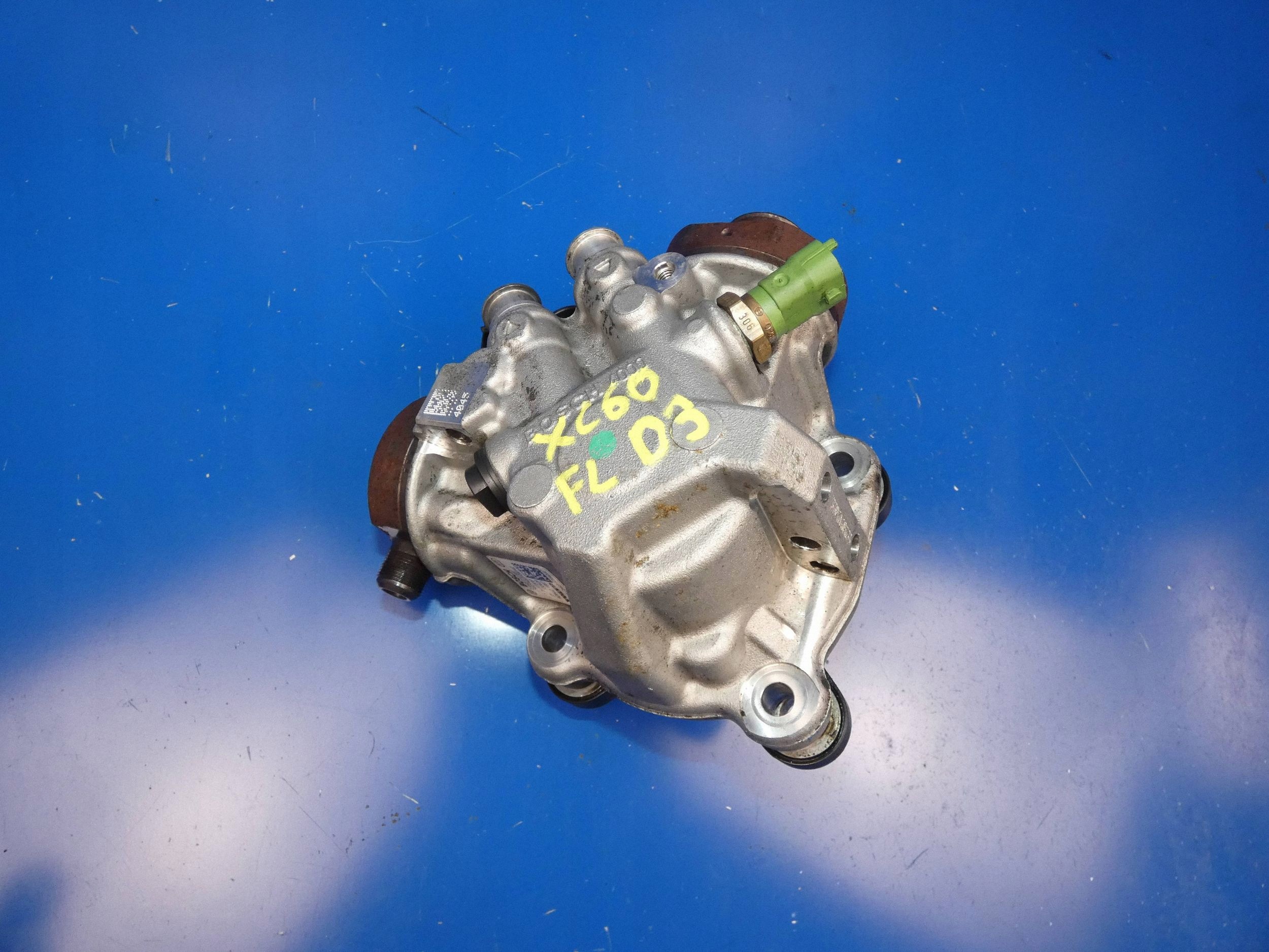 VOLVO XC60 and V60 S60 II 2.0 D3 D5 injection pump