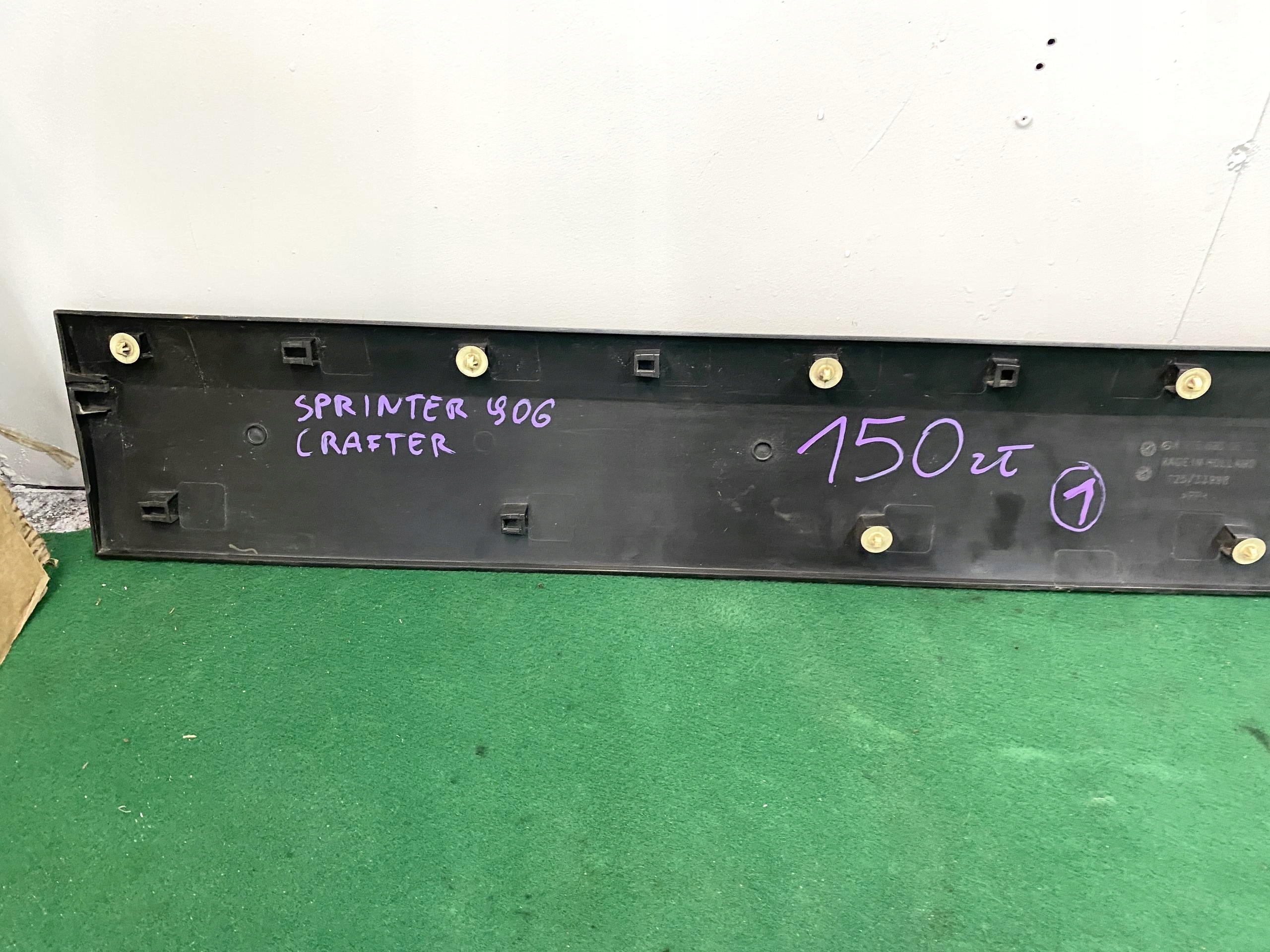 SPRINTER 906 VW CRAFTER 06- lista bal oldalsó cierna ORYGINALNA