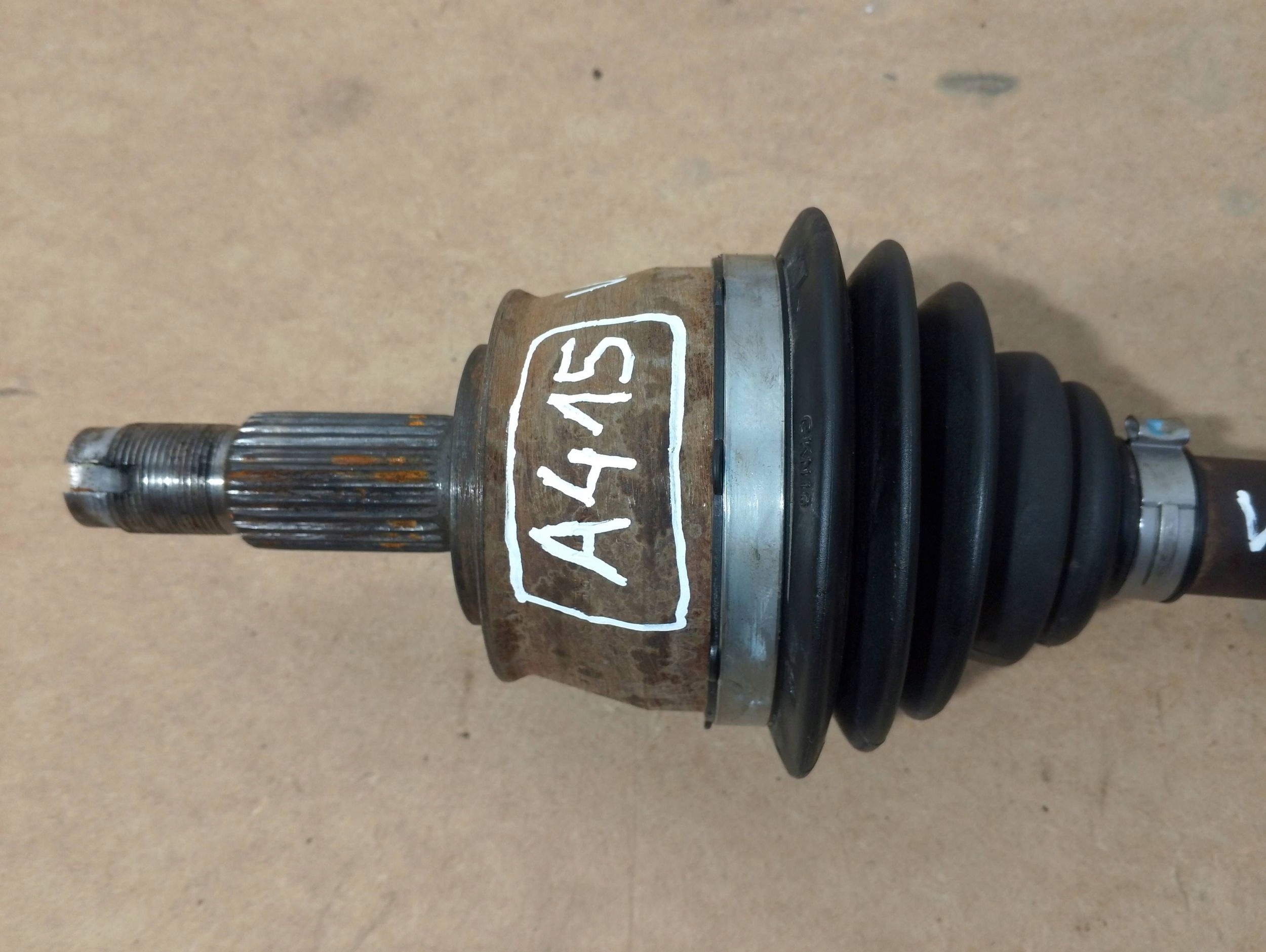 Jeep Compass II 1,6 M-Jet semi-axis front left P68287866AA (A415)