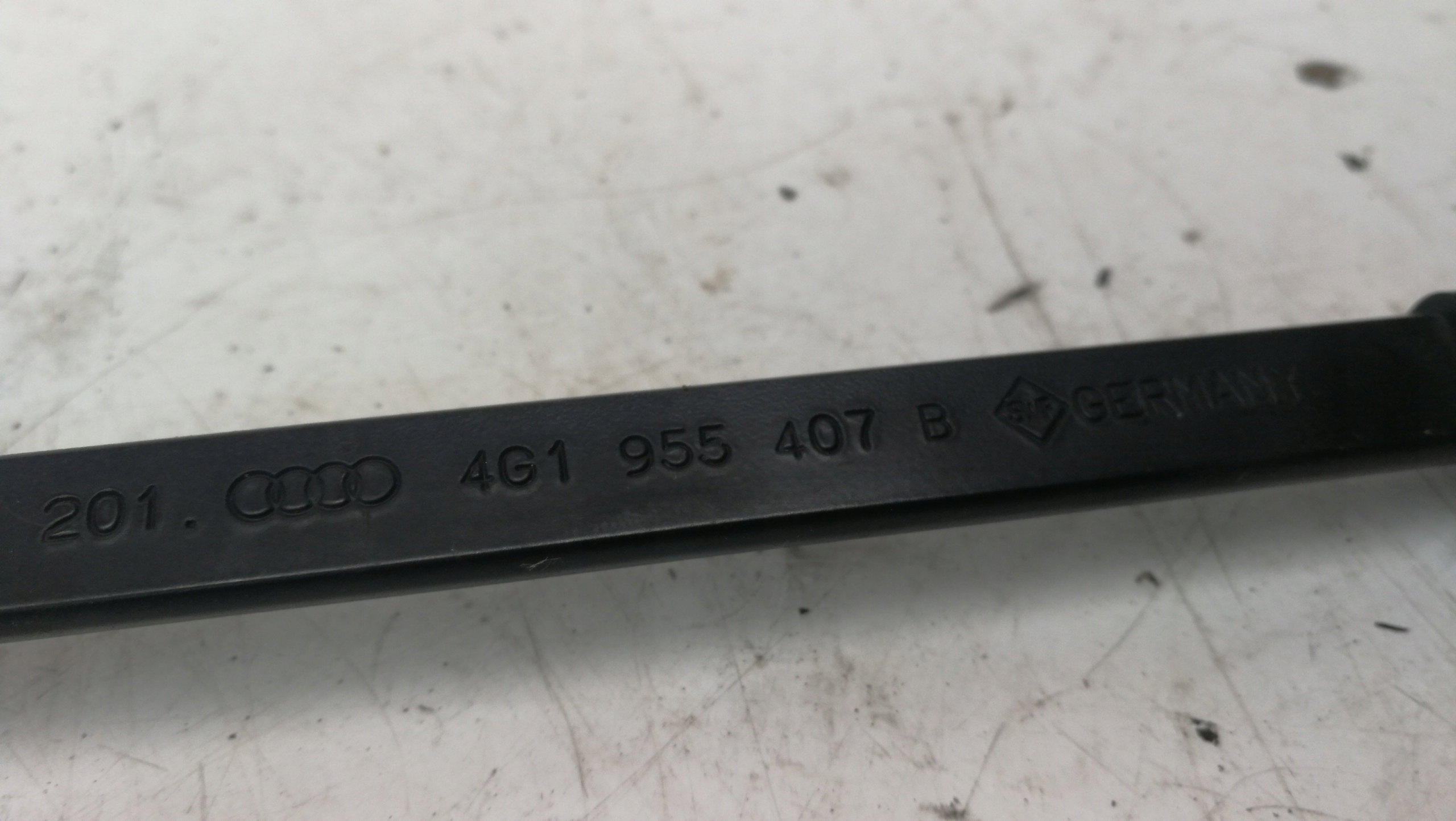 wischerarm links AUDI A6 C7 A7 4G1955407B