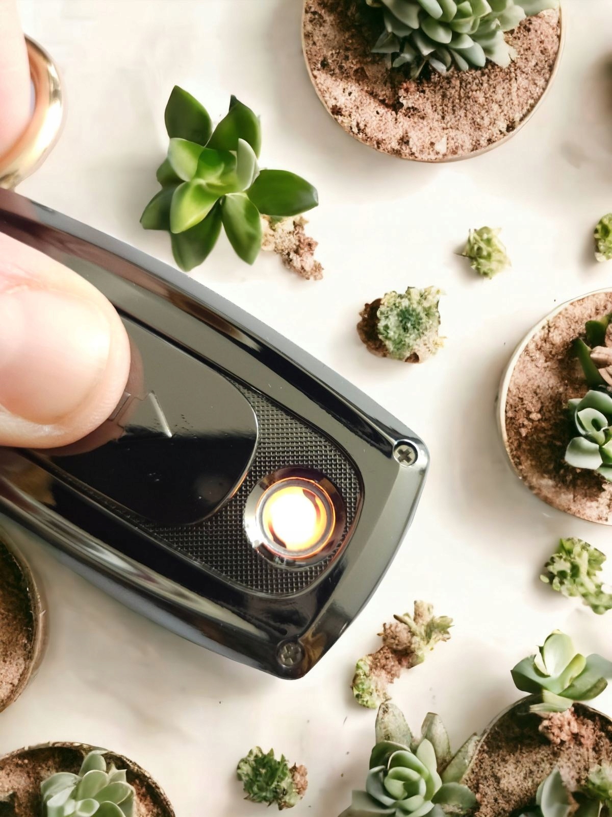 BMW ZAPALNICZKA ŻAROWA ELEGANCKI BRELOK DO KLUCZY LOGO LED ETUI KOKARDKA Stan opakowania oryginalne