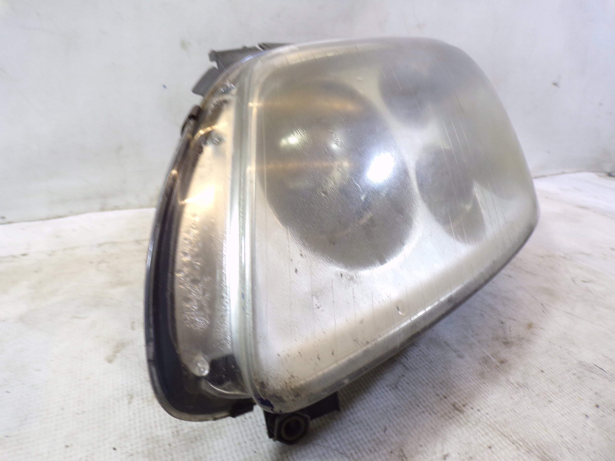light front front left VOLKSWAGEN TOURAN 1 and (4) (K)
