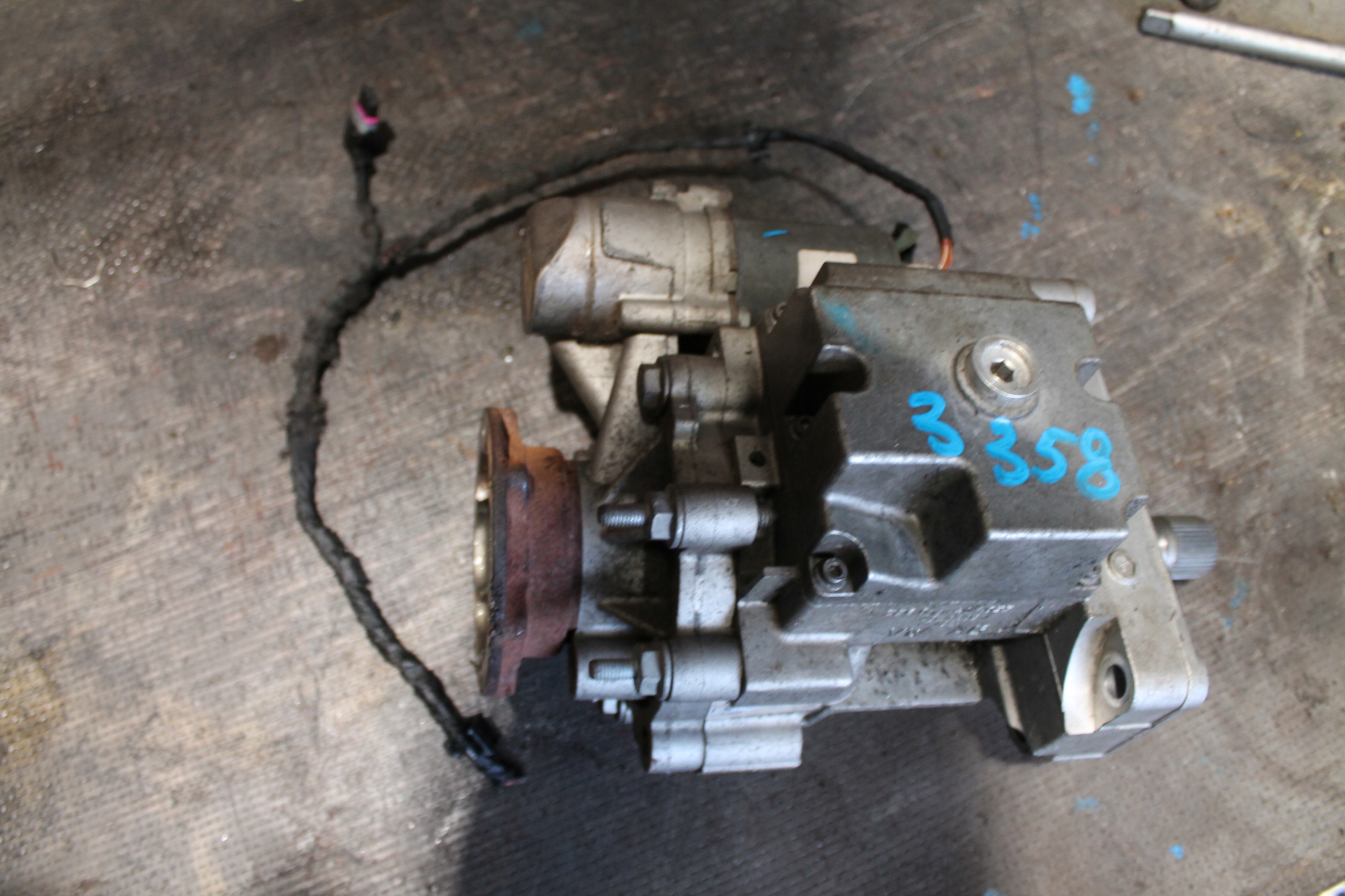 3358. REDUKTOR cambio ingranaggi VW SKODA 0D9409055B