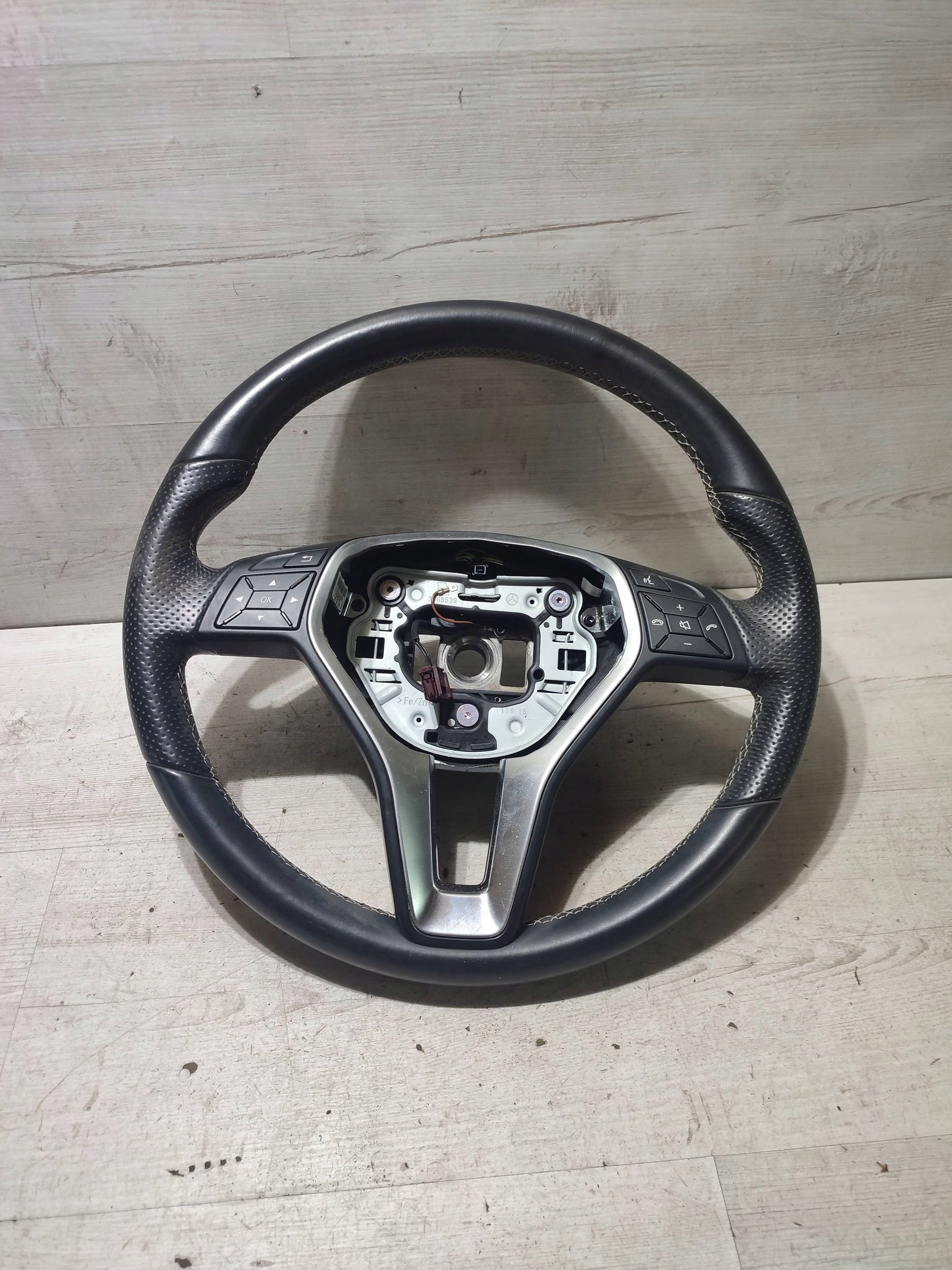 Mercedes-Benz GLA W156 2015 Volant