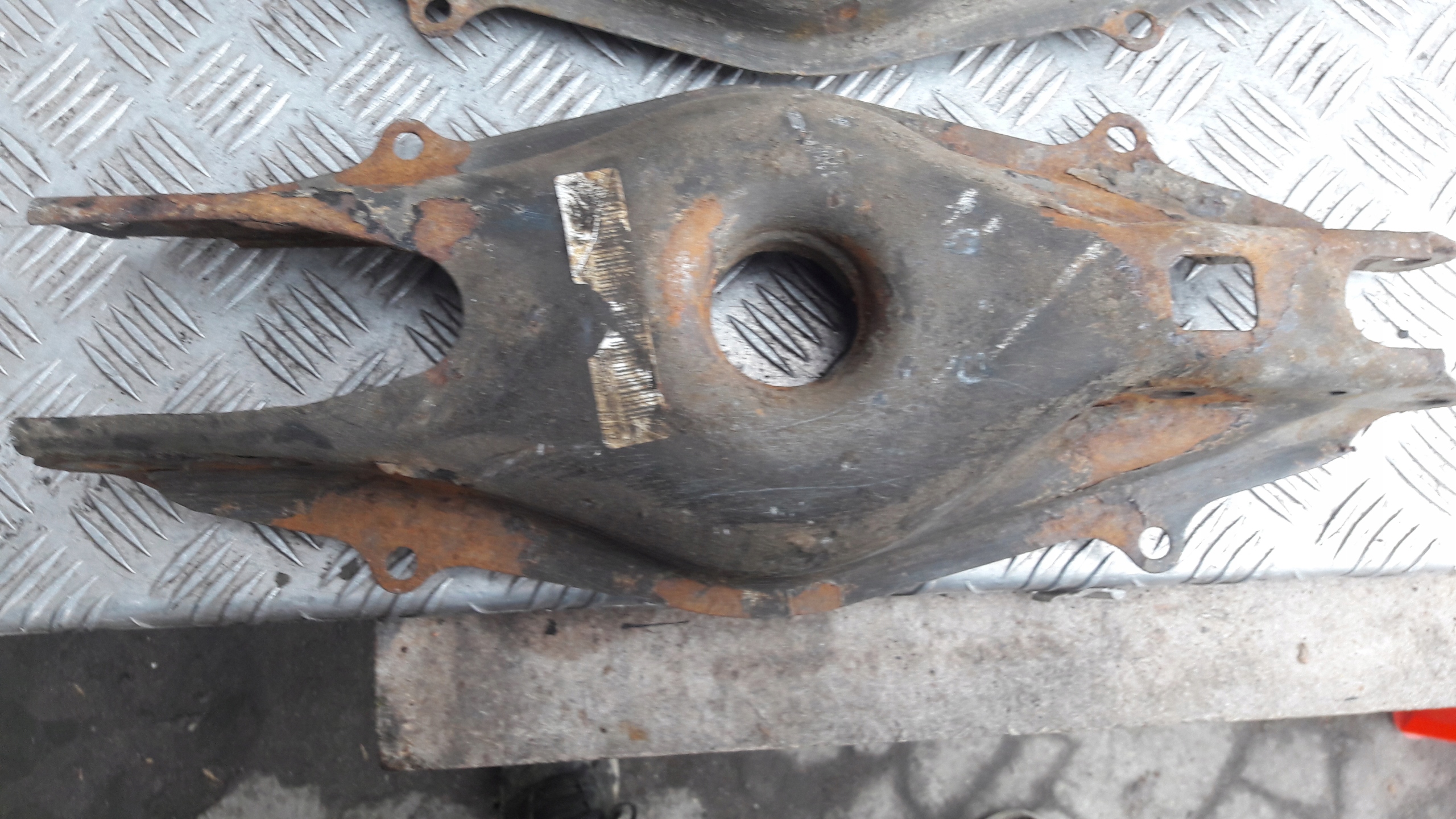 MERCEDES W204 Querlenker heck links rechts KOMBI
