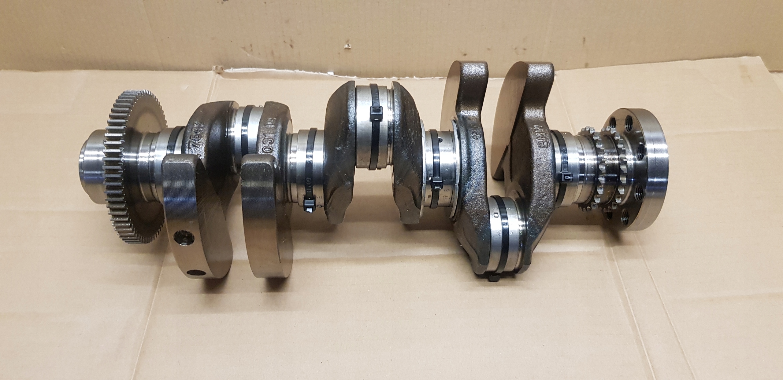 BMW F20 1.5T B38B15A WAŁ KORBOWY NOMINALNY PANEWKI