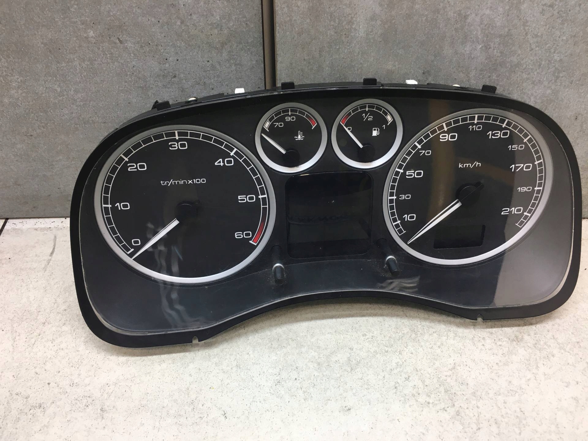 dials dials PEUGEOT 307 1.6 HDI 9651299680